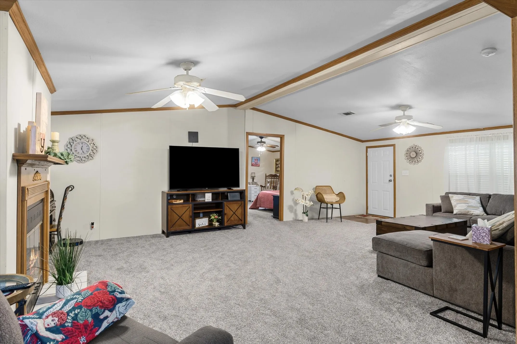 Single Family Residence For Sale in Kaufman County , 10604 CR 360, Terrell, Texas 75161, 4 Bedrooms, 2 Bathrooms, Garage spaces, 2,128 Sqft, built in 1990, Price $499,900, mls#21324849, Real Estate Agent in Terrell, Homes For Sale in Kaufman county, Homes For Sale in Terrell, Realtor in Terrell Texas, Real Estate Brokerage Independent Realty Texas, Luminita Cordes Realtor