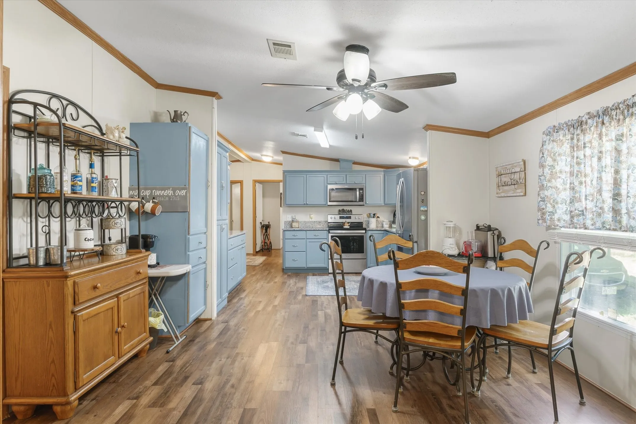 Single Family Residence For Sale in Kaufman County , 10604 CR 360, Terrell, Texas 75161, 4 Bedrooms, 2 Bathrooms, Garage spaces, 2,128 Sqft, built in 1990, Price $499,900, mls#21324849, Real Estate Agent in Terrell, Homes For Sale in Kaufman county, Homes For Sale in Terrell, Realtor in Terrell Texas, Real Estate Brokerage Independent Realty Texas, Luminita Cordes Realtor