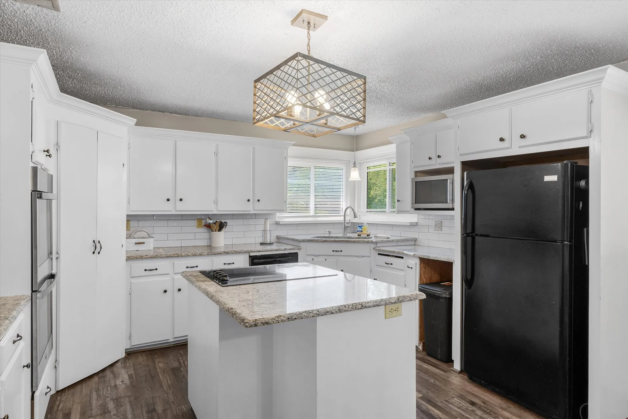 Single Family Residence For Sale in Kaufman County , 10604 CR 360, Terrell, Texas 75161, 4 Bedrooms, 2 Bathrooms, Garage spaces, 2,128 Sqft, built in 1990, Price $499,900, mls#21324849, Real Estate Agent in Terrell, Homes For Sale in Kaufman county, Homes For Sale in Terrell, Realtor in Terrell Texas, Real Estate Brokerage Independent Realty Texas, Luminita Cordes Realtor