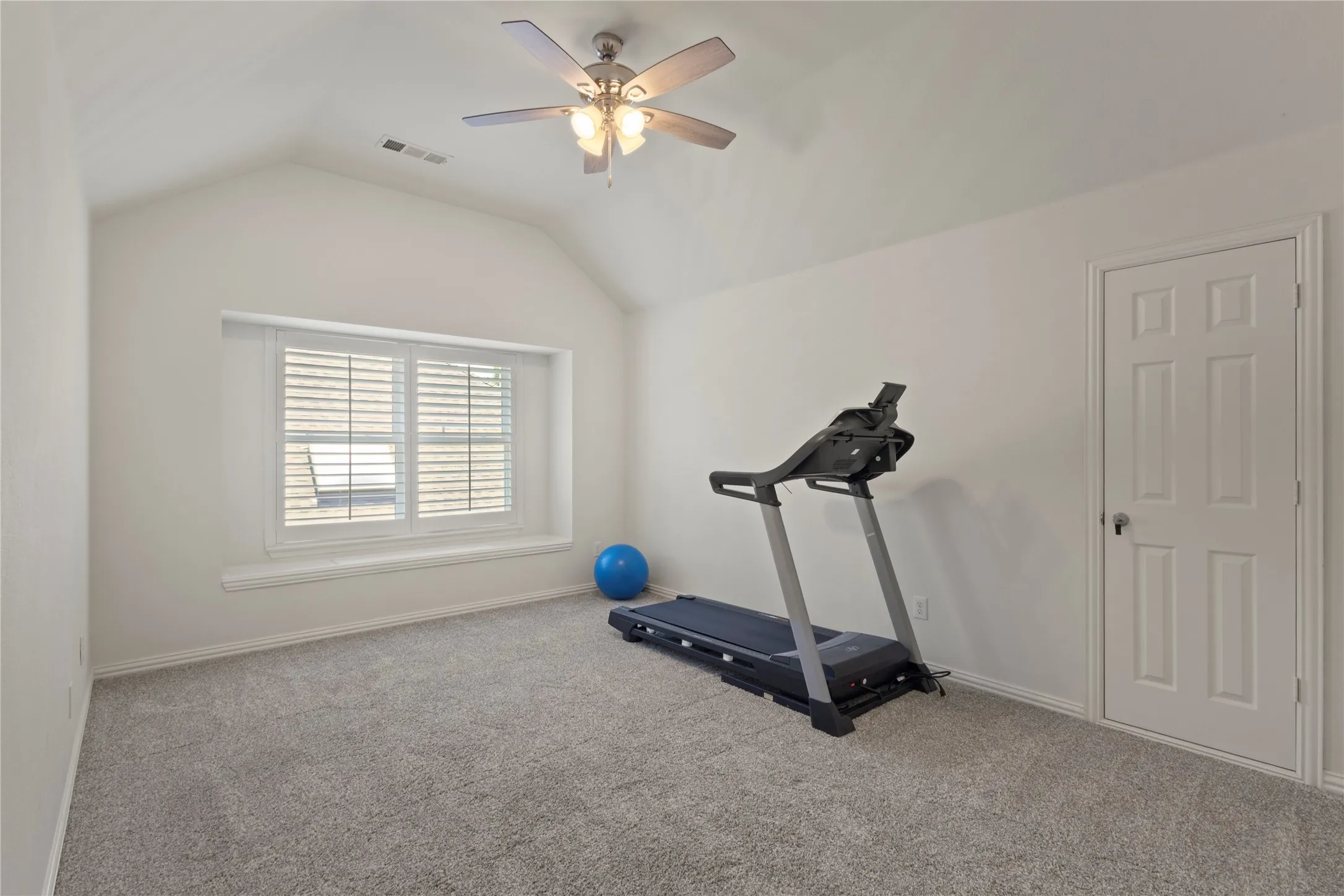 Huge upstairs bedroom with built in window seat and walk in closet