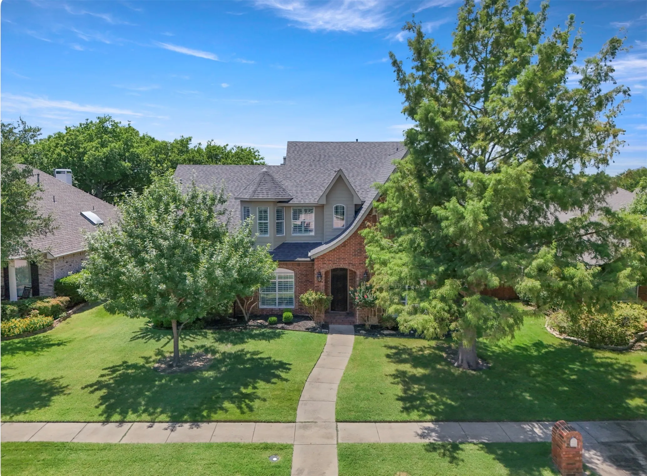 Single Family Residence For Sale in Denton County , 11209 Deep Canyon Trail, Frisco, Texas 75033, 5 Bedroom, 4 Bathroom, 2 Garage spaces, 3,911 Sqft, built in 2003, mls#21324839, Real Estate Agent in Frisco, Homes For Sale in Denton county, Homes For Sale in Frisco, Realtor in Frisco Texas, Real Estate Brokerage Independent Realty Texas, Luminita Cordes Realtor
