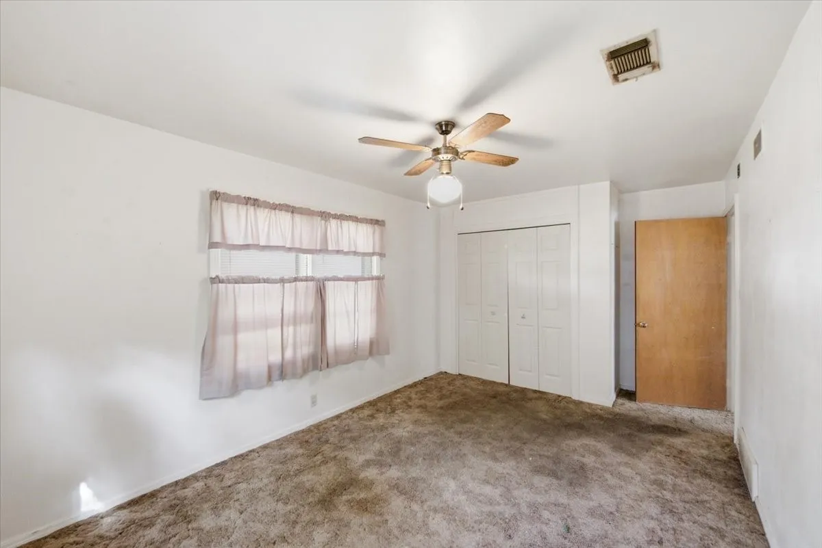 Single Family Residence For Sale in Mc Lennan County , 156 Bowie, Mc Gregor, Texas 76657, 3 Bedrooms, 2 Bathrooms, Garage spaces, 1,738 Sqft, built in 1957, Price $170,000, mls#21325045, Real Estate Agent in Mc Gregor, Homes For Sale in Mc Lennan county, Homes For Sale in Mc Gregor, Realtor in Mc Gregor Texas, Real Estate Brokerage Independent Realty Texas, Luminita Cordes Realtor