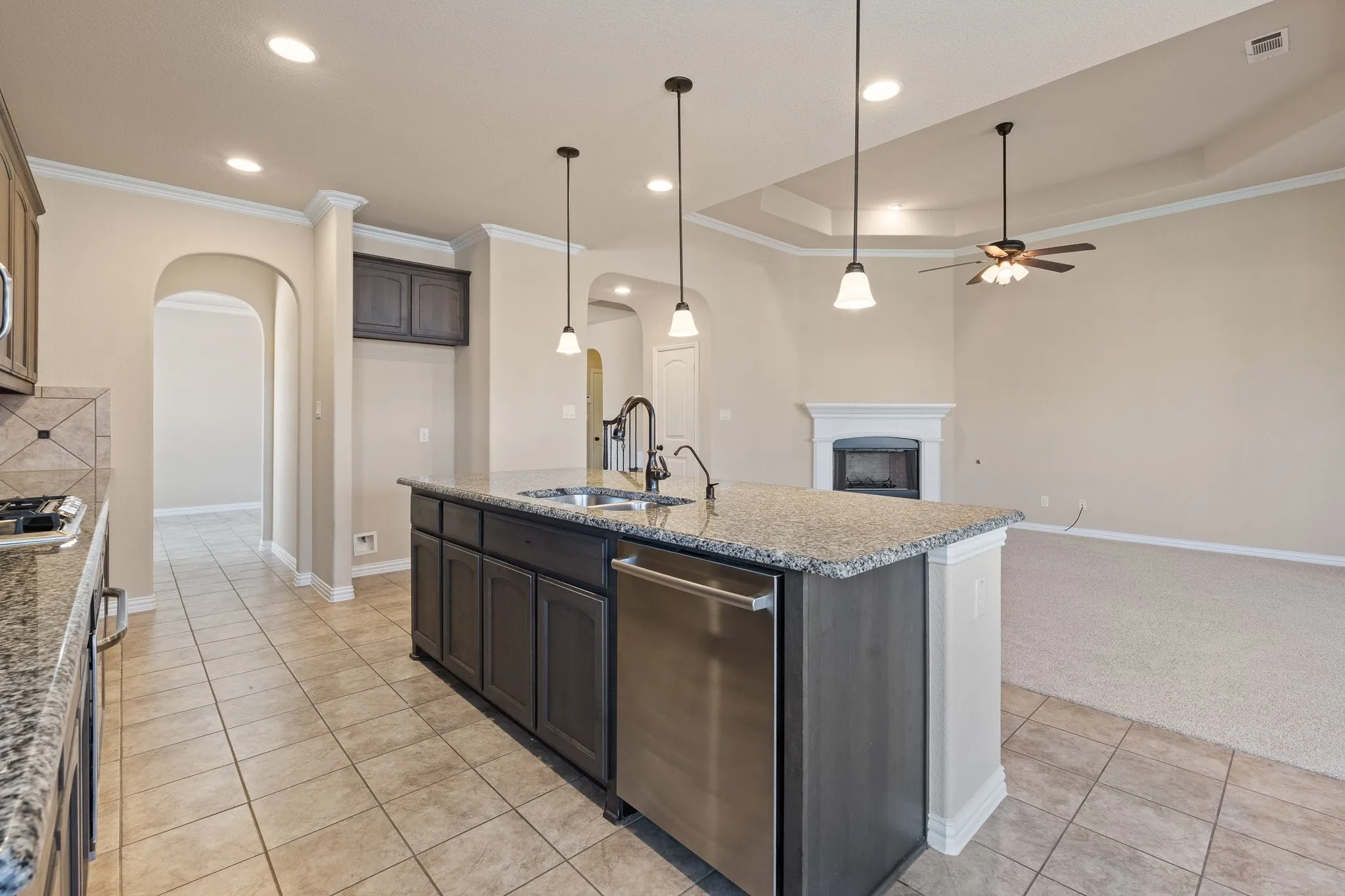 Single Family Residence For Sale in Tarrant County , 7257 Laguna Del Campo Trail, Fort Worth, Texas 76131, 4 Bedroom, 3 Bathroom, 2 Garage spaces, 3,016 Sqft, built in 2017, Price $474,900, mls#21325284, Real Estate Agent in Fort Worth, Homes For Sale in Tarrant county, Homes For Sale in Fort Worth, Realtor in Fort Worth Texas, Real Estate Brokerage Independent Realty Texas, Luminita Cordes Realtor
