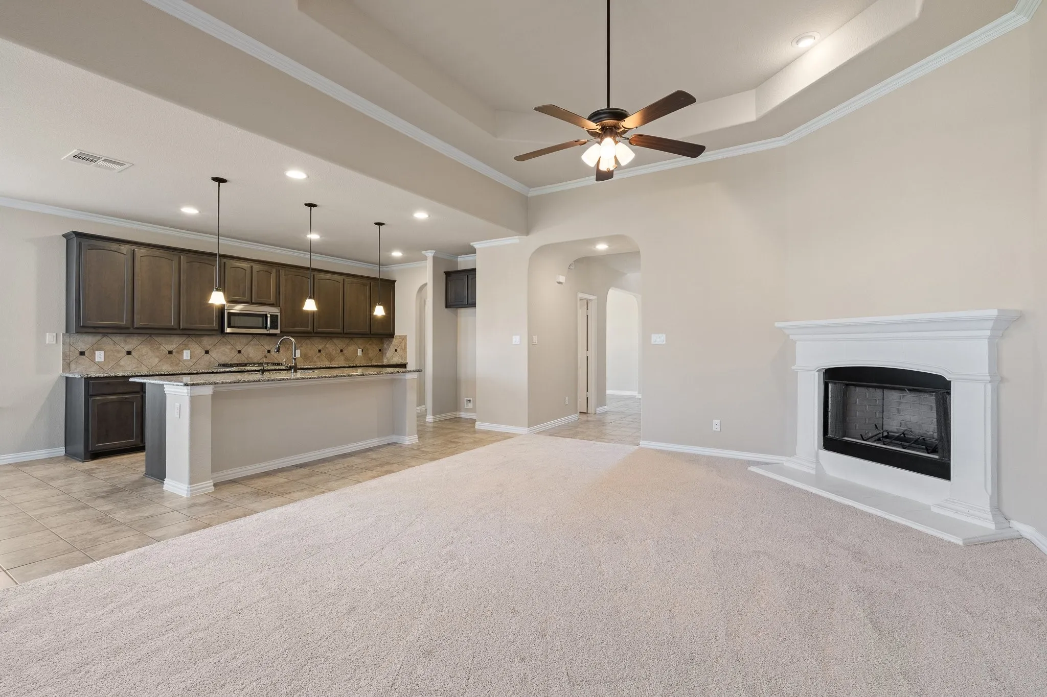 Single Family Residence For Sale in Tarrant County , 7257 Laguna Del Campo Trail, Fort Worth, Texas 76131, 4 Bedroom, 3 Bathroom, 2 Garage spaces, 3,016 Sqft, built in 2017, Price $474,900, mls#21325284, Real Estate Agent in Fort Worth, Homes For Sale in Tarrant county, Homes For Sale in Fort Worth, Realtor in Fort Worth Texas, Real Estate Brokerage Independent Realty Texas, Luminita Cordes Realtor