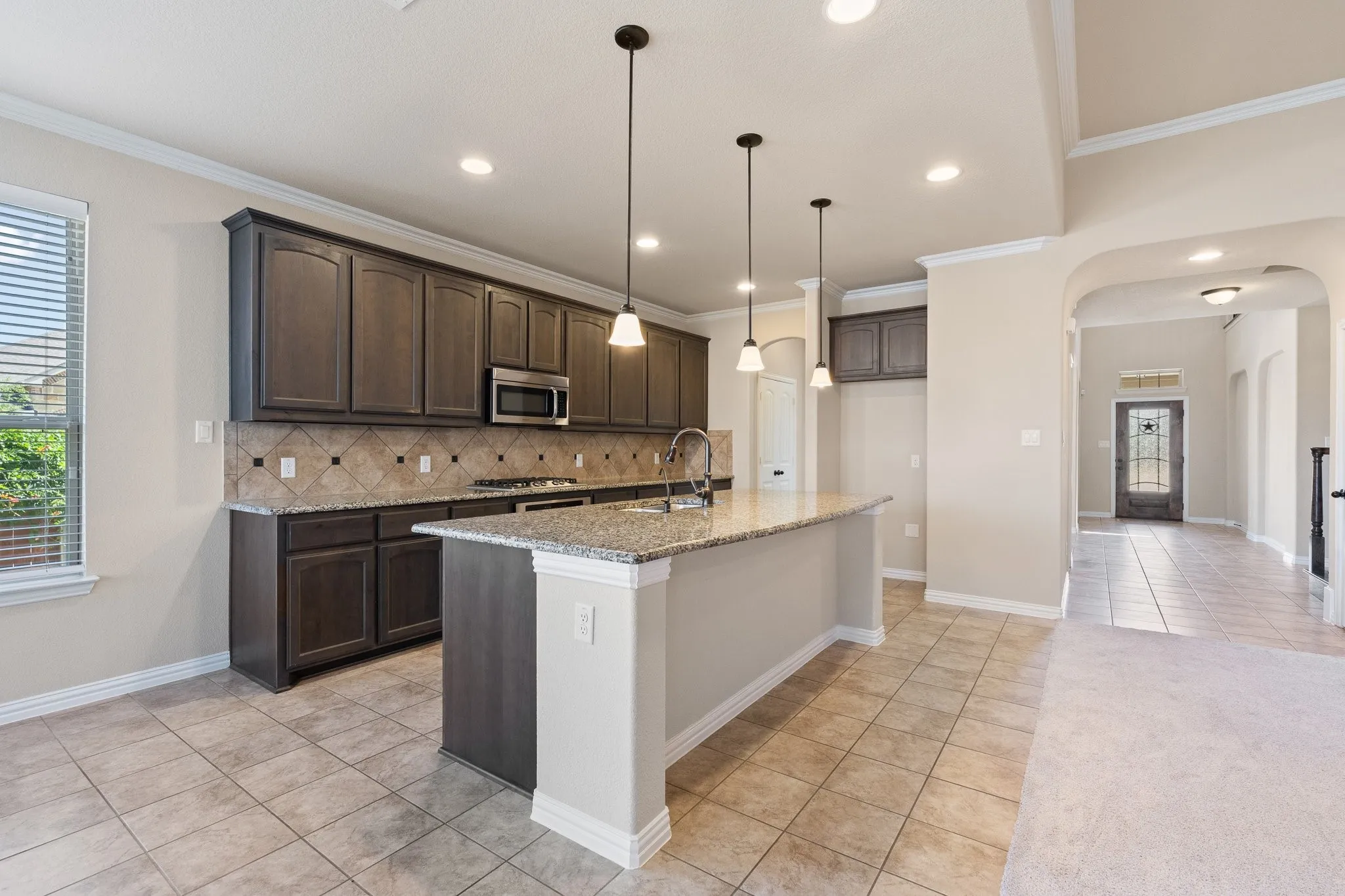 Single Family Residence For Sale in Tarrant County , 7257 Laguna Del Campo Trail, Fort Worth, Texas 76131, 4 Bedroom, 3 Bathroom, 2 Garage spaces, 3,016 Sqft, built in 2017, Price $474,900, mls#21325284, Real Estate Agent in Fort Worth, Homes For Sale in Tarrant county, Homes For Sale in Fort Worth, Realtor in Fort Worth Texas, Real Estate Brokerage Independent Realty Texas, Luminita Cordes Realtor