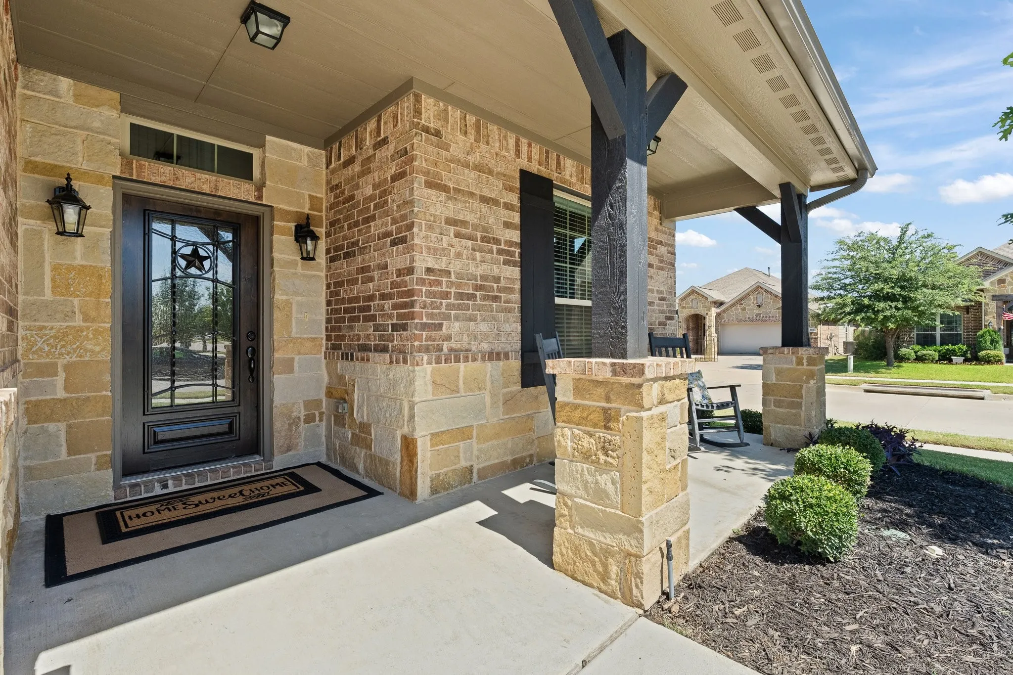 Single Family Residence For Sale in Tarrant County , 7257 Laguna Del Campo Trail, Fort Worth, Texas 76131, 4 Bedroom, 3 Bathroom, 2 Garage spaces, 3,016 Sqft, built in 2017, Price $474,900, mls#21325284, Real Estate Agent in Fort Worth, Homes For Sale in Tarrant county, Homes For Sale in Fort Worth, Realtor in Fort Worth Texas, Real Estate Brokerage Independent Realty Texas, Luminita Cordes Realtor