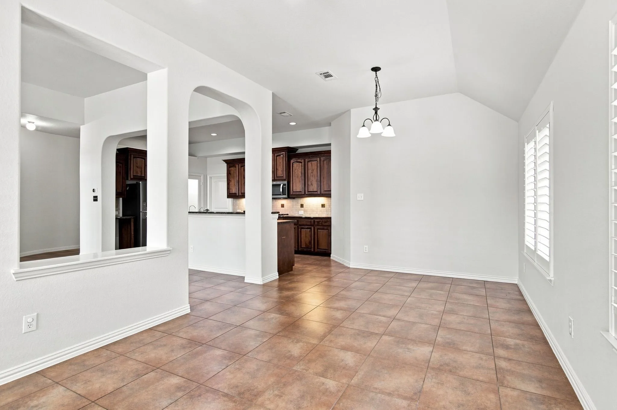Single Family Residence For Sale in Denton County , 3208 Paradise Lane, Little Elm, Texas 75068, 5 Bedroom, 3 Bathroom, 3 Garage spaces, 3,848 Sqft, built in 2010, mls#21322531, Real Estate Agent in Little Elm, Homes For Sale in Denton county, Homes For Sale in Little Elm, Realtor in Little Elm Texas, Real Estate Brokerage Independent Realty Texas, Luminita Cordes Realtor
