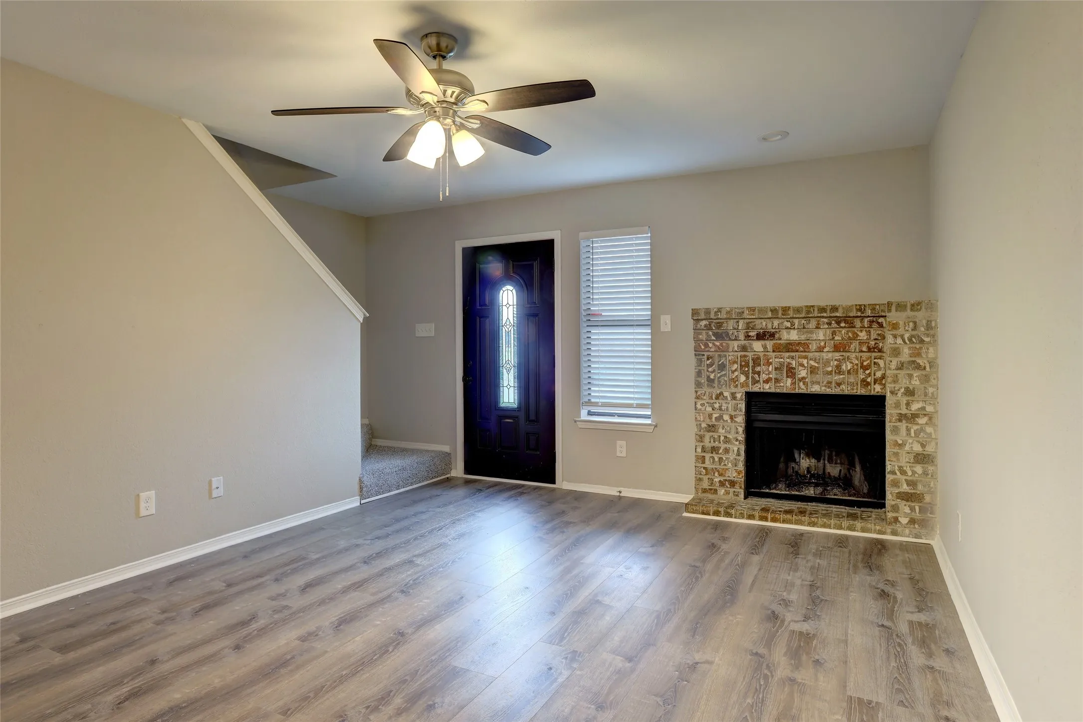 Duplex For Rent in Denton County , 711 Wolftrap Drive, Denton, Texas 76209, 3 Bedroom, 2 Bathroom, 2 Garage spaces, 1,346 Sqft, built in 1984, mls#21325241, Real Estate Agent in Denton, Homes For Rent in Denton county, Homes For Rent in Denton, Realtor in Denton Texas, Real Estate Brokerage Independent Realty Texas, Luminita Cordes Realtor