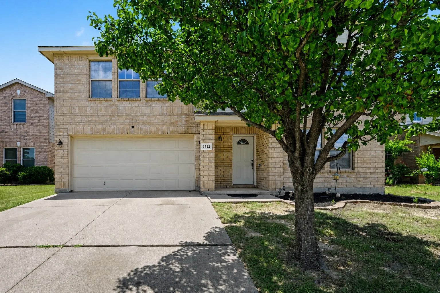 Single Family Residence For Sale in Tarrant County , 1512 Wind Star Way, Fort Worth, Texas 76108, 4 Bedroom, 3 Bathroom, 2 Garage spaces, 2,692 Sqft, built in 2006, mls#21325010, Real Estate Agent in Fort Worth, Homes For Sale in Tarrant county, Homes For Sale in Fort Worth, Realtor in Fort Worth Texas, Real Estate Brokerage Independent Realty Texas, Luminita Cordes Realtor