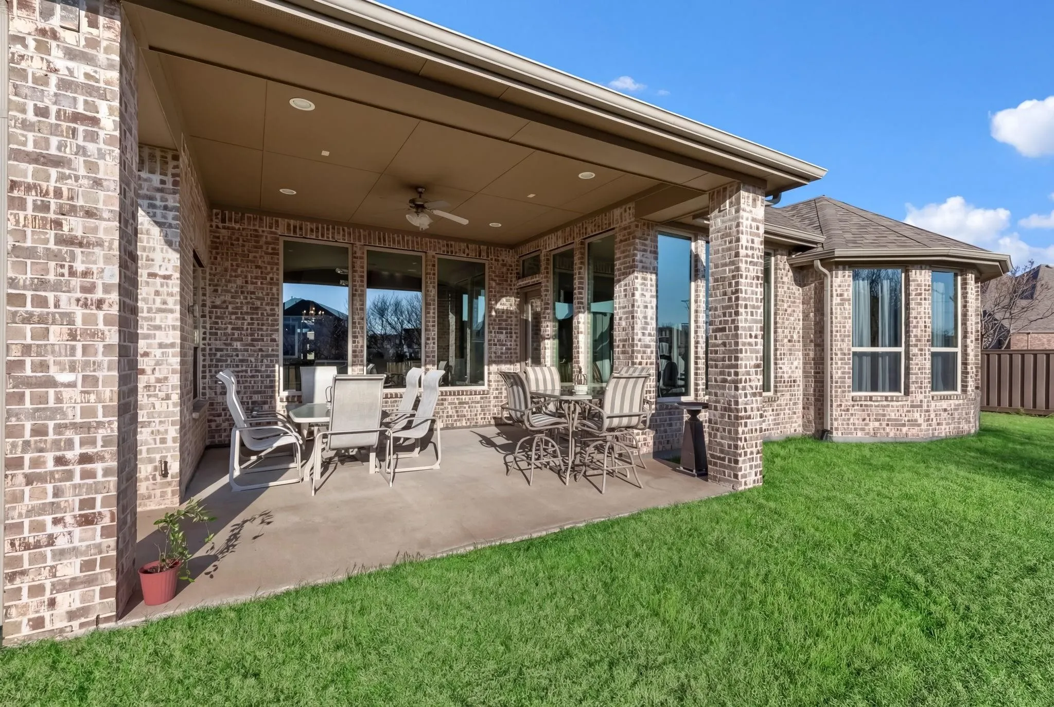 Single Family Residence For Sale in Collin County , 3925 Harrisburg Lane, Celina, Texas 75009, 4 Bedroom, 4 Bathroom, 3 Garage spaces, 3,531 Sqft, built in 2016, mls#21324262, Real Estate Agent in Celina, Homes For Sale in Collin county, Homes For Sale in Celina, Realtor in Celina Texas, Real Estate Brokerage Independent Realty Texas, Luminita Cordes Realtor