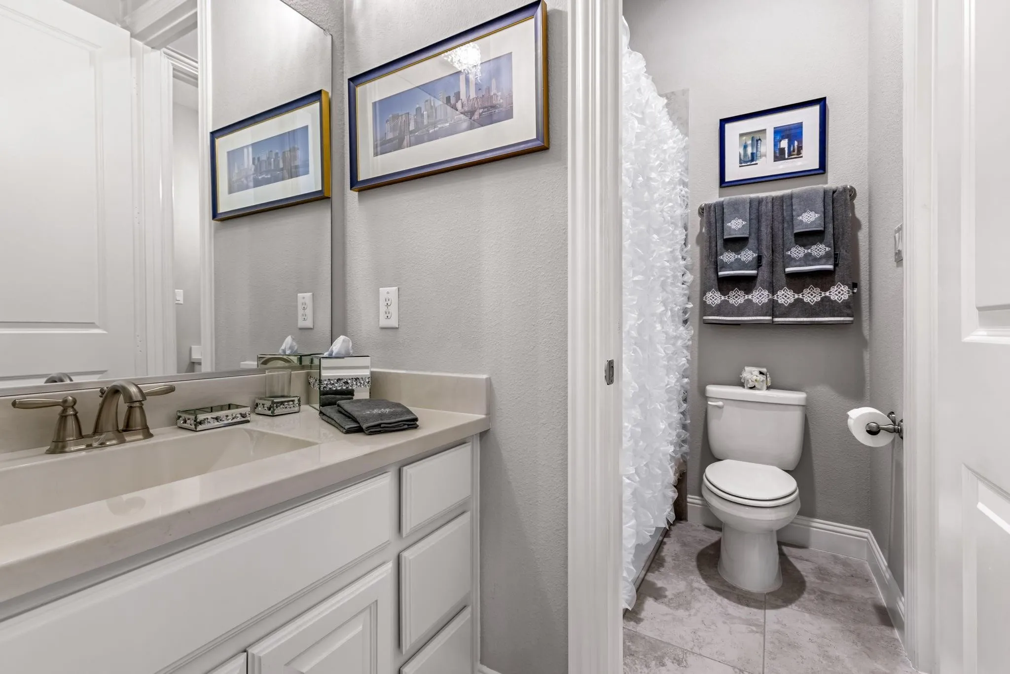 Single Family Residence For Sale in Collin County , 3925 Harrisburg Lane, Celina, Texas 75009, 4 Bedroom, 4 Bathroom, 3 Garage spaces, 3,531 Sqft, built in 2016, mls#21324262, Real Estate Agent in Celina, Homes For Sale in Collin county, Homes For Sale in Celina, Realtor in Celina Texas, Real Estate Brokerage Independent Realty Texas, Luminita Cordes Realtor
