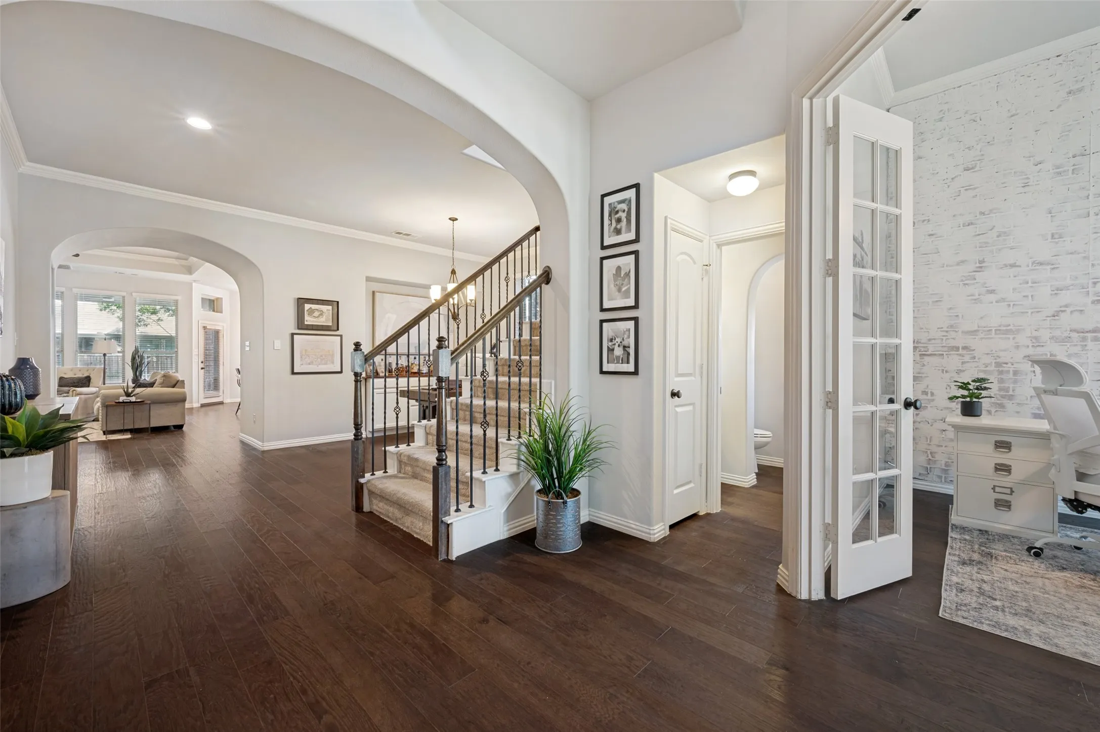 Single Family Residence For Sale in Collin County , 6921 Grand Mesa Parkway, Mc Kinney, Texas 75070, 3 Bedroom, 3 Bathroom, 2 Garage spaces, 2,780 Sqft, built in 2014, mls#21323690, Real Estate Agent in Mc Kinney, Homes For Sale in Collin county, Homes For Sale in Mc Kinney, Realtor in Mc Kinney Texas, Real Estate Brokerage Independent Realty Texas, Luminita Cordes Realtor