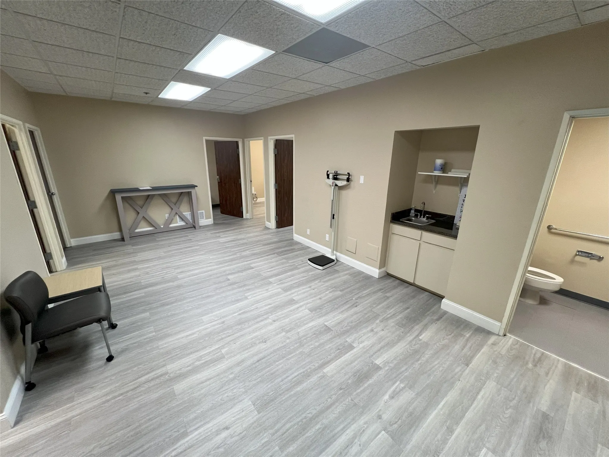 Office For Rent in Tarrant County , 6850 Manhattan Boulevard 250, Fort Worth, Texas 76120, 0, 0, Garage spaces, 0 Sqft, built in 1986, Price $3,250, mls#21325325, Real Estate Agent in Fort Worth, Homes For Rent in Tarrant county, Homes For Rent in Fort Worth, Realtor in Fort Worth Texas, Real Estate Brokerage Independent Realty Texas, Luminita Cordes Realtor