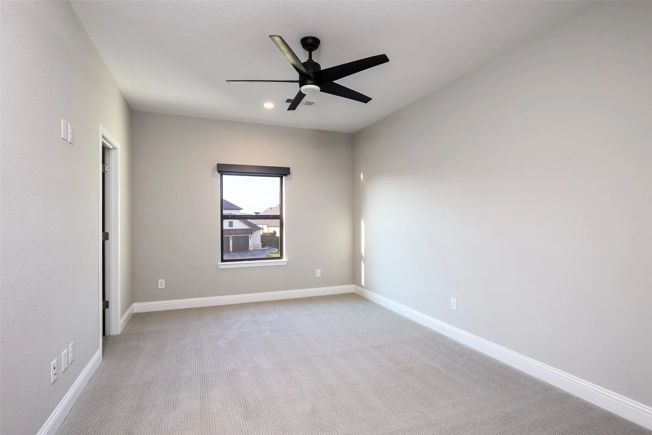 Single Family Residence For Rent in Collin County , 2121 Normandy Circle, Prosper, Texas 75078, 5 Bedroom, 5 Bathroom, 3 Garage spaces, 4,442 Sqft, built in 2020, mls#21324868, Real Estate Agent in Prosper, Homes For Rent in Collin county, Homes For Rent in Prosper, Realtor in Prosper Texas, Real Estate Brokerage Independent Realty Texas, Luminita Cordes Realtor