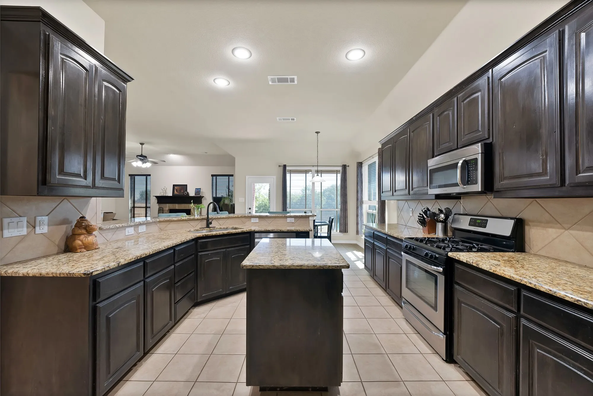 Updated kitchen SS appliances and granite countertops.