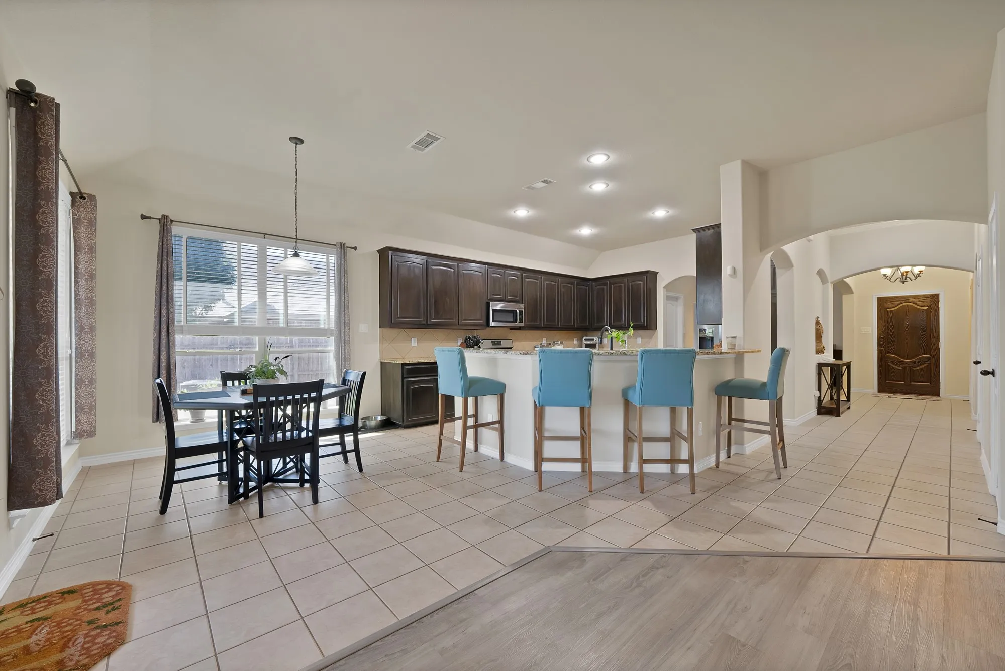 Open floor plan in kitchen and living area.