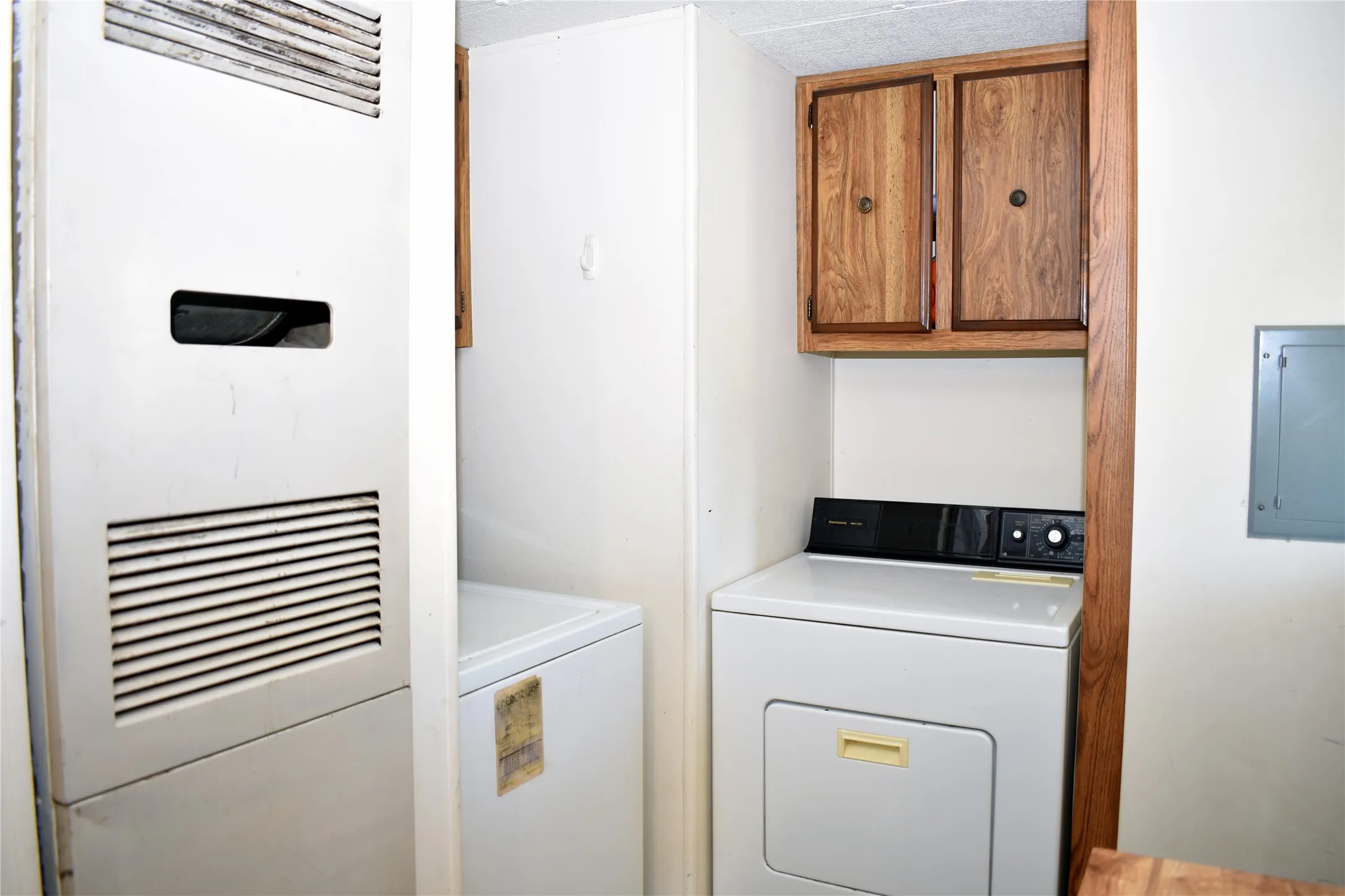 Mobile Home For Sale in Brown County , 7002 Blackbird Lane, Brownwood, Texas 76801, 3 Bedroom, 2 Bathroom, 2 Garage spaces, 1,248 Sqft, built in 1980, mls#21322426, Real Estate Agent in Brownwood, Homes For Sale in Brown county, Homes For Sale in Brownwood, Realtor in Brownwood Texas, Real Estate Brokerage Independent Realty Texas, Luminita Cordes Realtor