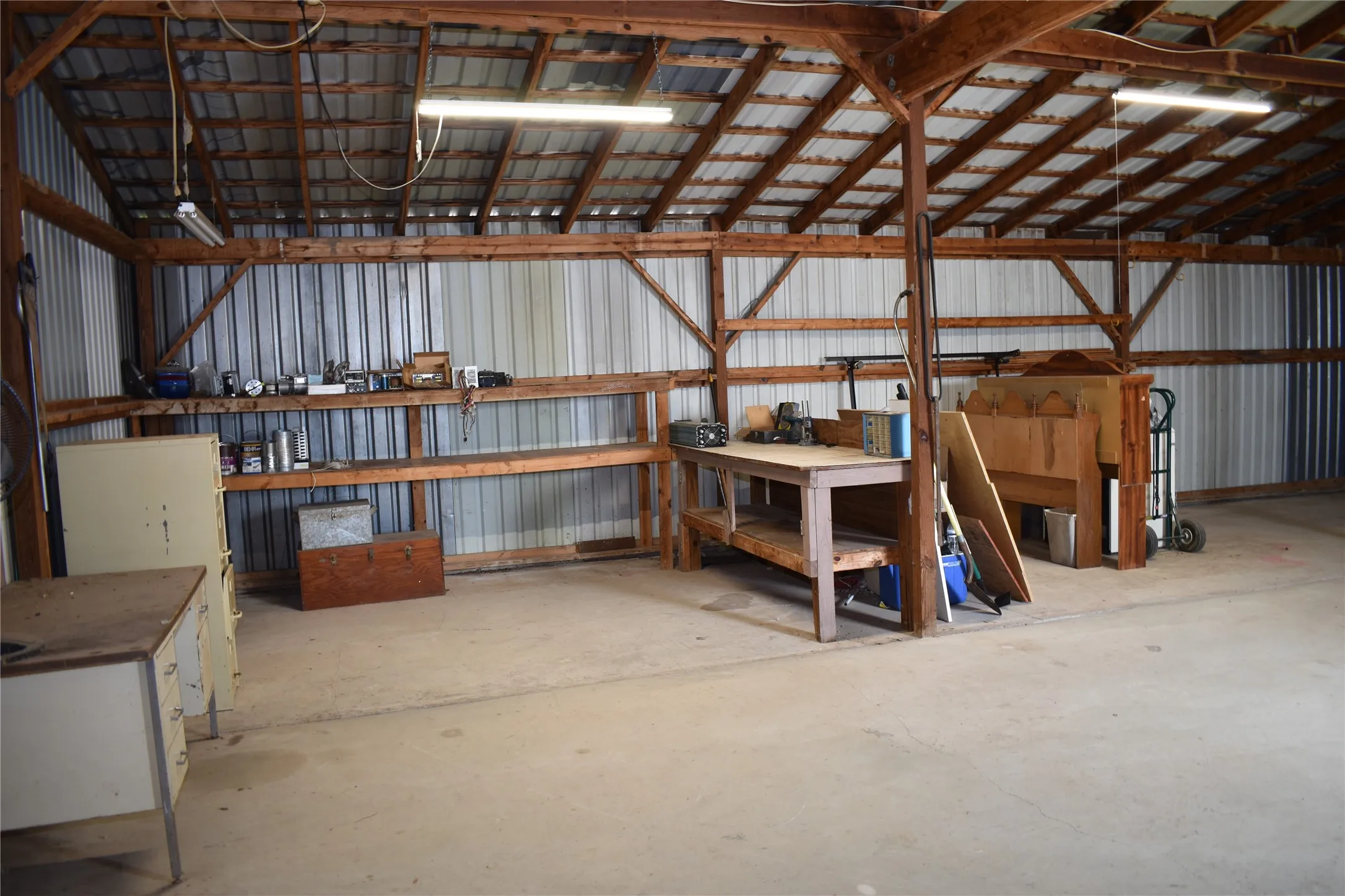 Mobile Home For Sale in Brown County , 7002 Blackbird Lane, Brownwood, Texas 76801, 3 Bedroom, 2 Bathroom, 2 Garage spaces, 1,248 Sqft, built in 1980, mls#21322426, Real Estate Agent in Brownwood, Homes For Sale in Brown county, Homes For Sale in Brownwood, Realtor in Brownwood Texas, Real Estate Brokerage Independent Realty Texas, Luminita Cordes Realtor