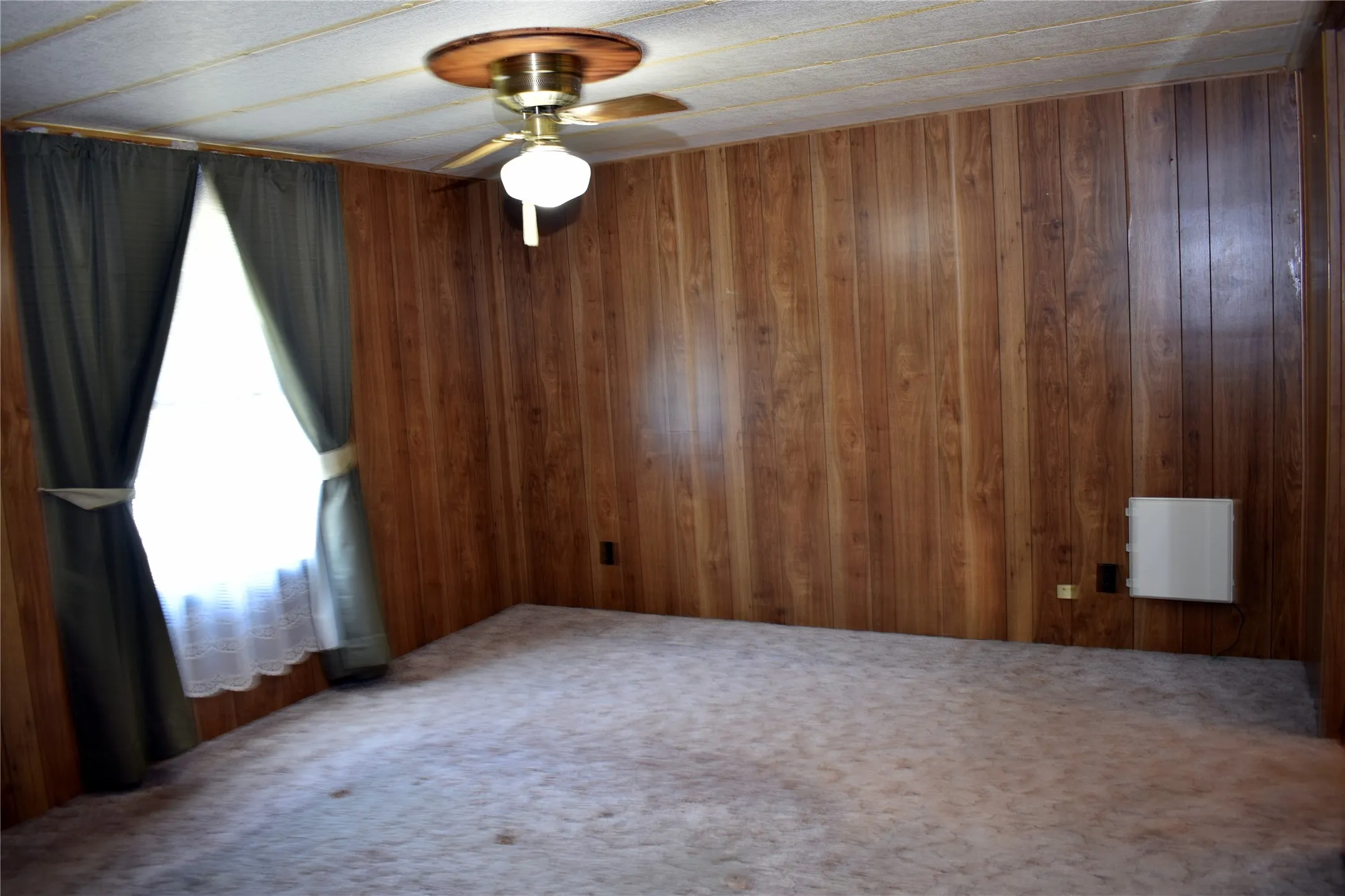 Mobile Home For Sale in Brown County , 7002 Blackbird Lane, Brownwood, Texas 76801, 3 Bedroom, 2 Bathroom, 2 Garage spaces, 1,248 Sqft, built in 1980, mls#21322426, Real Estate Agent in Brownwood, Homes For Sale in Brown county, Homes For Sale in Brownwood, Realtor in Brownwood Texas, Real Estate Brokerage Independent Realty Texas, Luminita Cordes Realtor