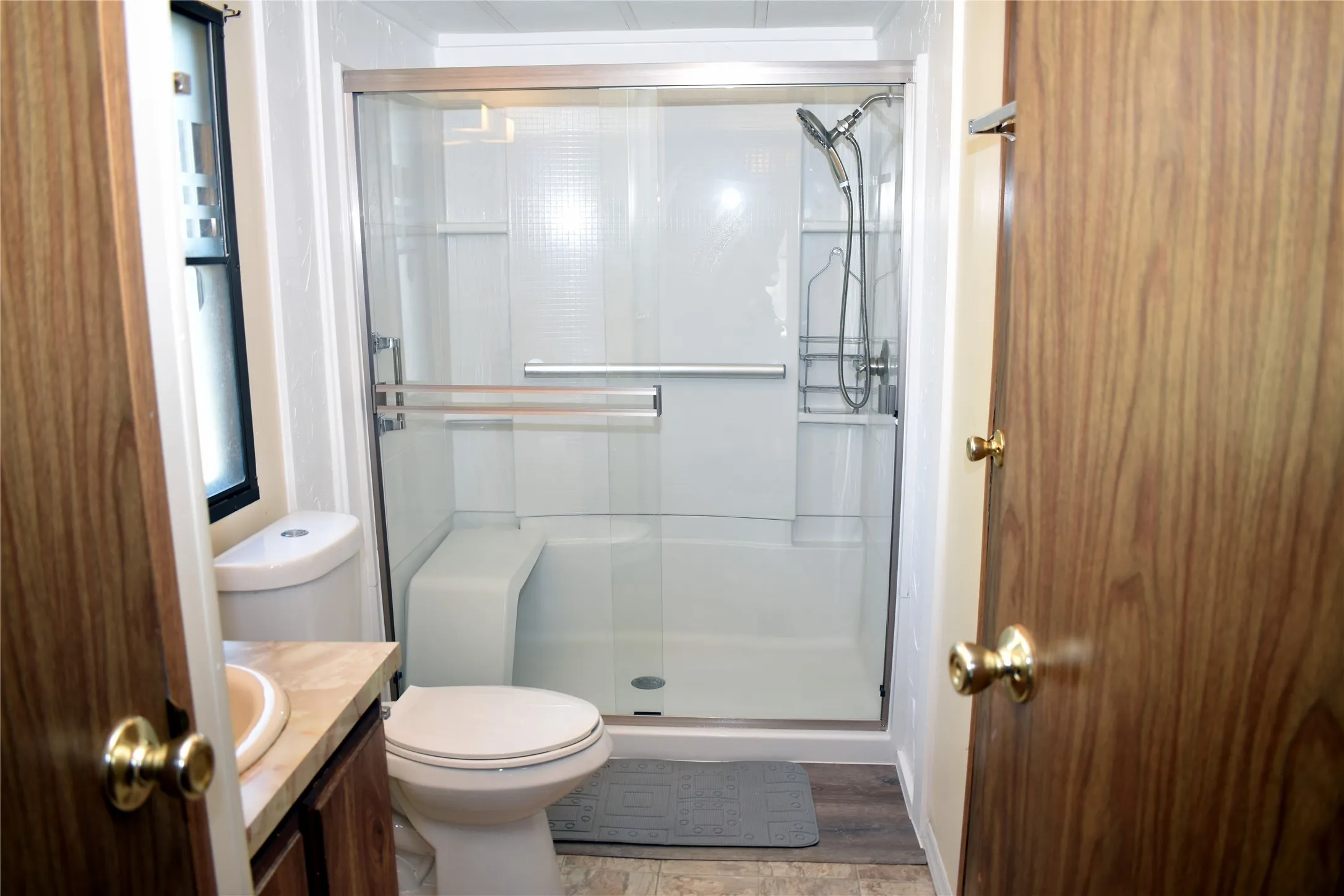 Mobile Home For Sale in Brown County , 7002 Blackbird Lane, Brownwood, Texas 76801, 3 Bedroom, 2 Bathroom, 2 Garage spaces, 1,248 Sqft, built in 1980, mls#21322426, Real Estate Agent in Brownwood, Homes For Sale in Brown county, Homes For Sale in Brownwood, Realtor in Brownwood Texas, Real Estate Brokerage Independent Realty Texas, Luminita Cordes Realtor