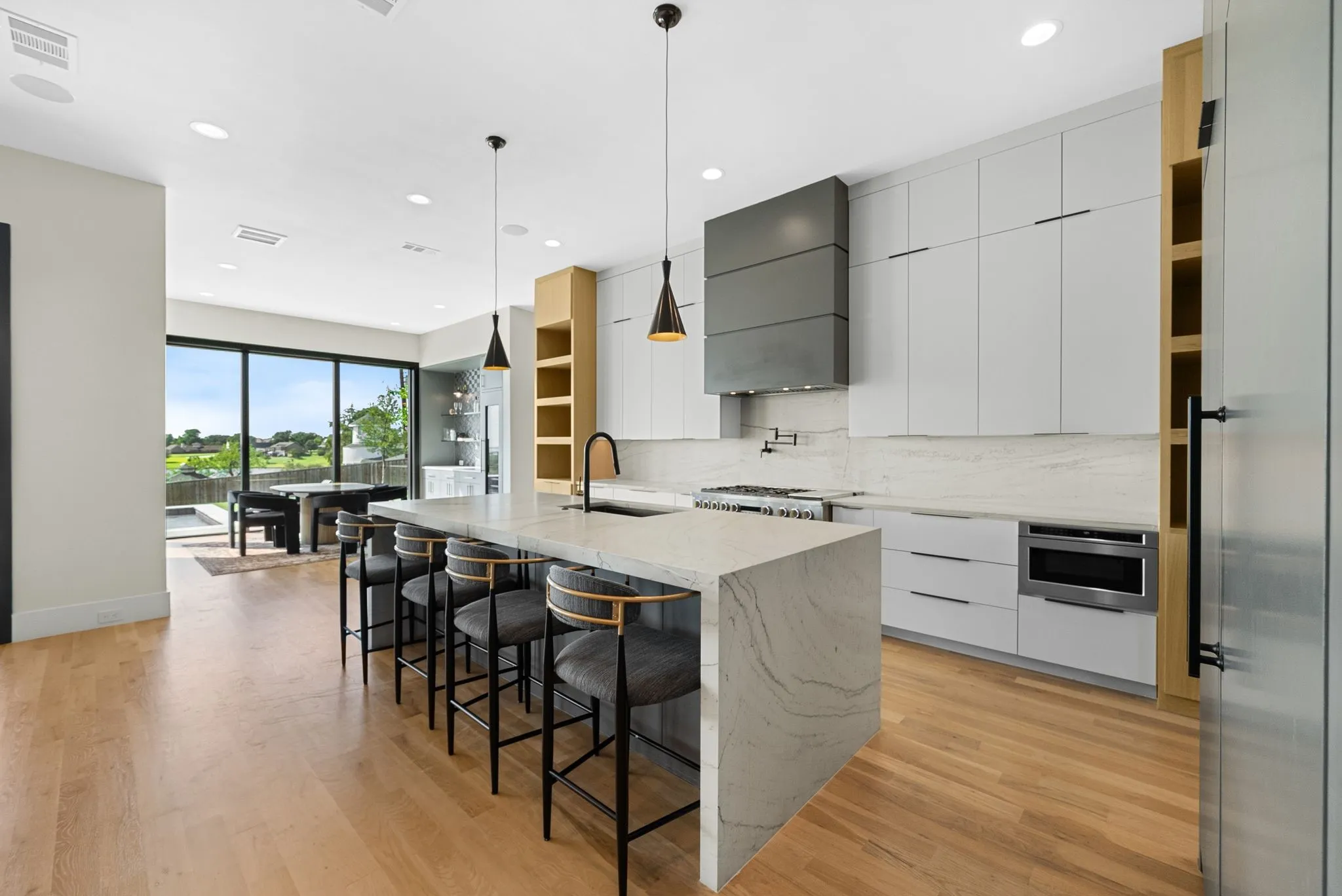 Single Family Residence For Sale in Denton County , 8144 Castlebridge, The Colony, Texas 75056, 4 Bedroom, 6 Bathroom, 3 Garage spaces, 5,482 Sqft, built in 2024, mls#21318538, Real Estate Agent in The Colony, Homes For Sale in Denton county, Homes For Sale in The Colony, Realtor in The Colony Texas, Real Estate Brokerage Independent Realty Texas, Luminita Cordes Realtor