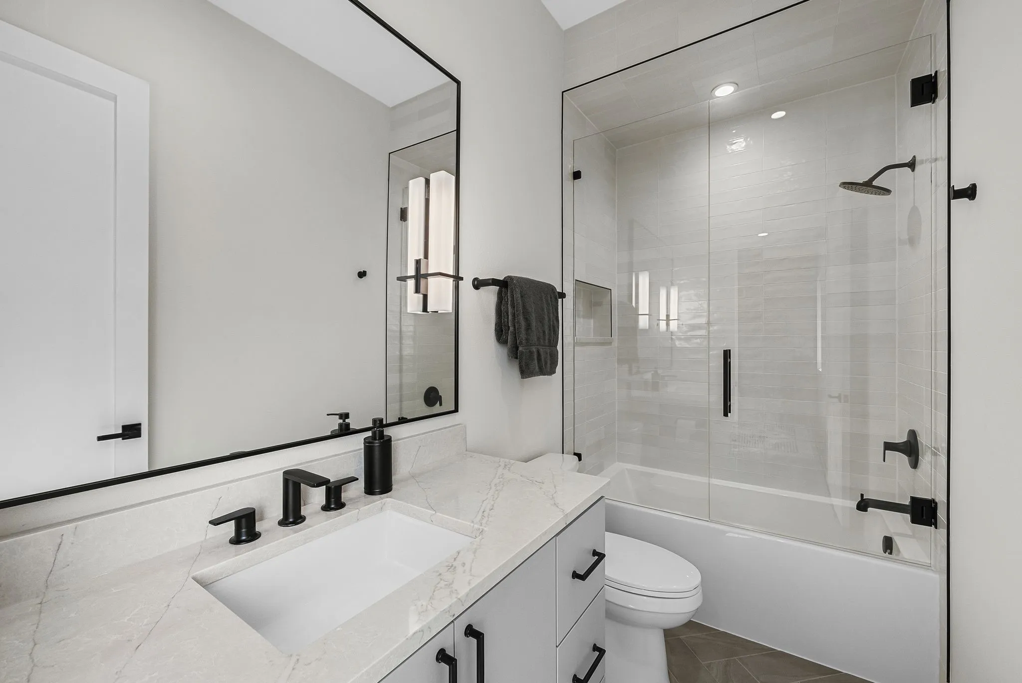 Single Family Residence For Sale in Denton County , 8144 Castlebridge, The Colony, Texas 75056, 4 Bedroom, 6 Bathroom, 3 Garage spaces, 5,482 Sqft, built in 2024, mls#21318538, Real Estate Agent in The Colony, Homes For Sale in Denton county, Homes For Sale in The Colony, Realtor in The Colony Texas, Real Estate Brokerage Independent Realty Texas, Luminita Cordes Realtor