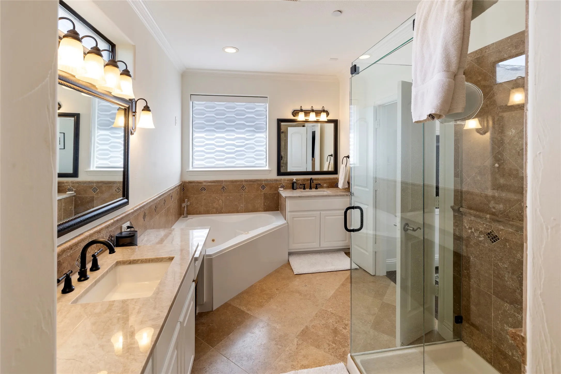 Townhouse For Sale in Collin County , 7424 Bishop Road, Plano, Texas 75024, 3 Bedroom, 4 Bathroom, 2 Garage spaces, 2,089 Sqft, built in 2006, mls#21325164, Real Estate Agent in Plano, Homes For Sale in Collin county, Homes For Sale in Plano, Realtor in Plano Texas, Real Estate Brokerage Independent Realty Texas, Luminita Cordes Realtor