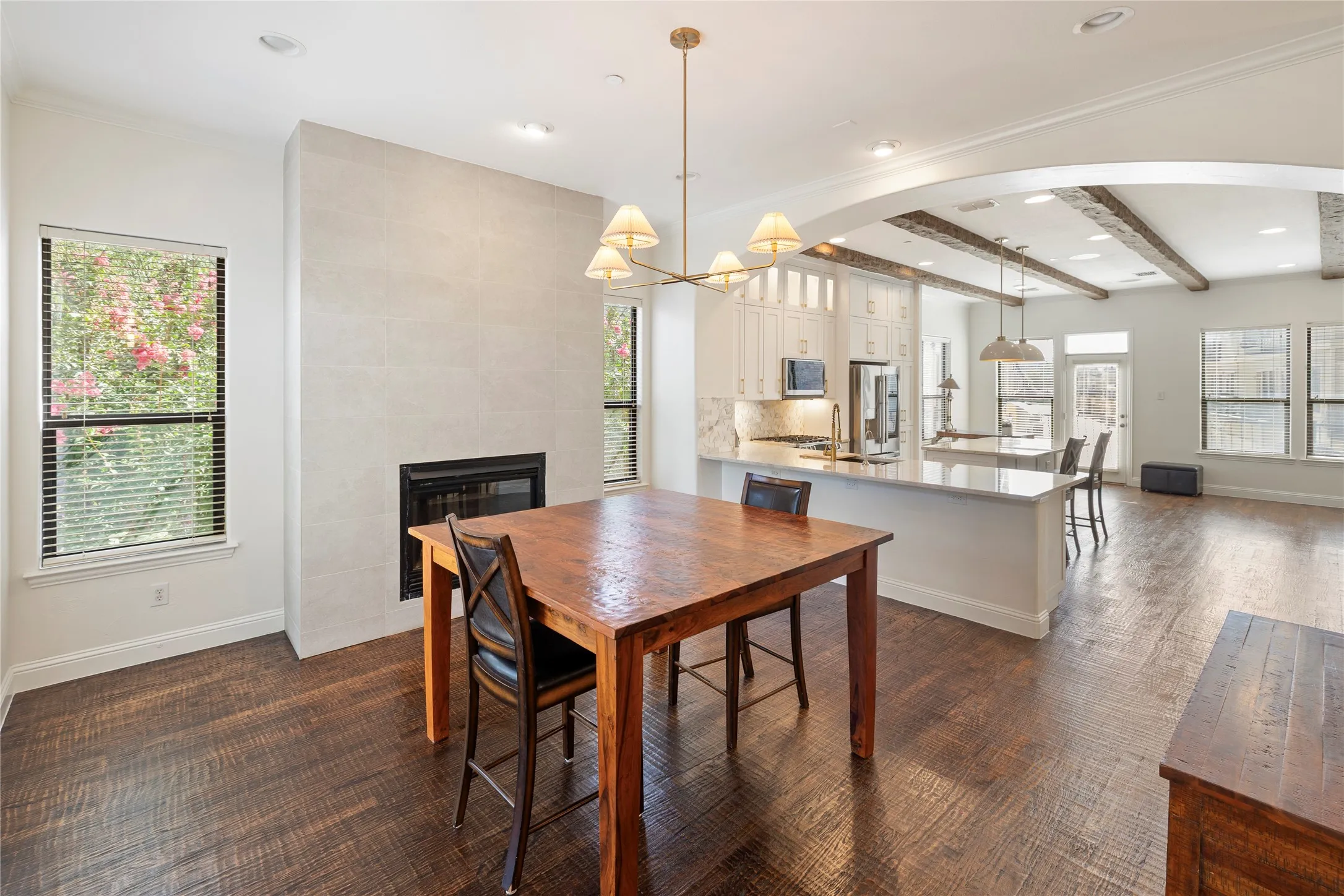 Townhouse For Sale in Collin County , 7424 Bishop Road, Plano, Texas 75024, 3 Bedroom, 4 Bathroom, 2 Garage spaces, 2,089 Sqft, built in 2006, mls#21325164, Real Estate Agent in Plano, Homes For Sale in Collin county, Homes For Sale in Plano, Realtor in Plano Texas, Real Estate Brokerage Independent Realty Texas, Luminita Cordes Realtor