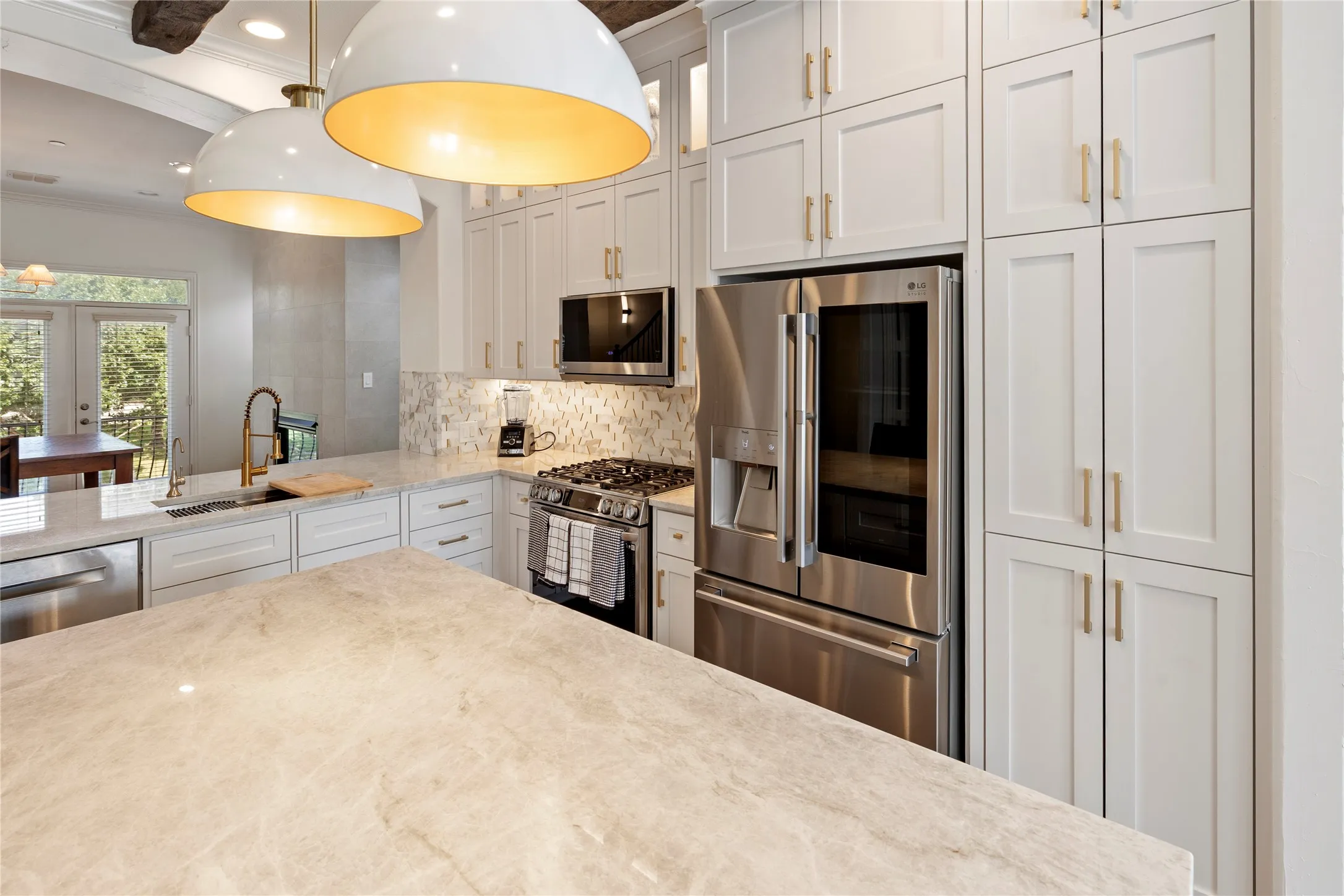 Townhouse For Sale in Collin County , 7424 Bishop Road, Plano, Texas 75024, 3 Bedroom, 4 Bathroom, 2 Garage spaces, 2,089 Sqft, built in 2006, mls#21325164, Real Estate Agent in Plano, Homes For Sale in Collin county, Homes For Sale in Plano, Realtor in Plano Texas, Real Estate Brokerage Independent Realty Texas, Luminita Cordes Realtor
