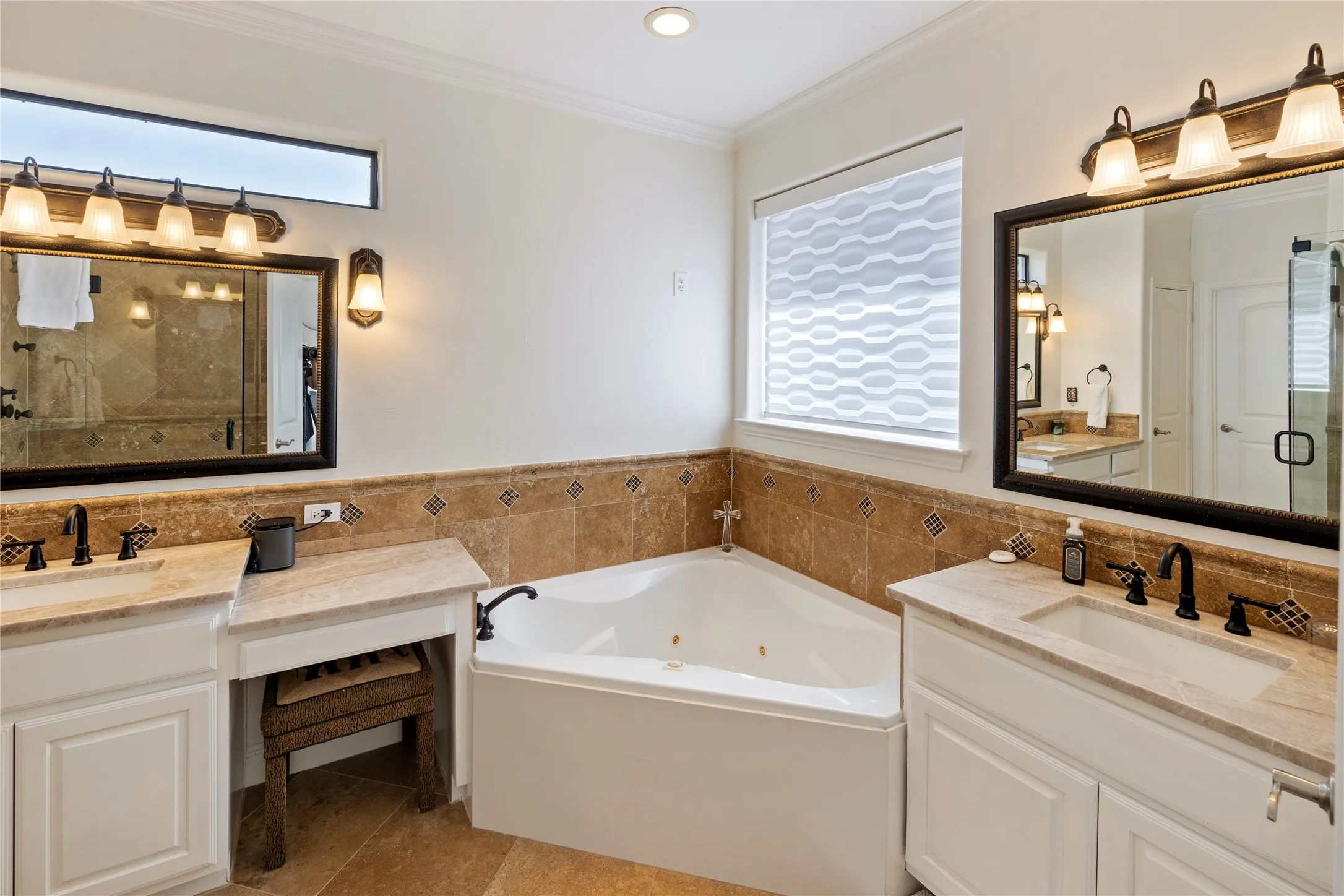 Townhouse For Sale in Collin County , 7424 Bishop Road, Plano, Texas 75024, 3 Bedroom, 4 Bathroom, 2 Garage spaces, 2,089 Sqft, built in 2006, mls#21325164, Real Estate Agent in Plano, Homes For Sale in Collin county, Homes For Sale in Plano, Realtor in Plano Texas, Real Estate Brokerage Independent Realty Texas, Luminita Cordes Realtor