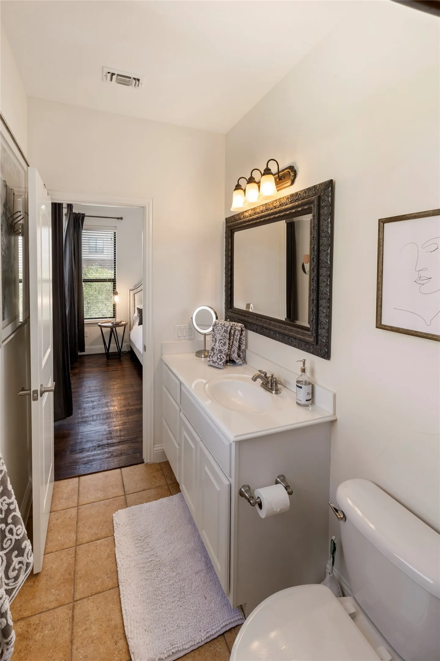 Townhouse For Sale in Collin County , 7424 Bishop Road, Plano, Texas 75024, 3 Bedroom, 4 Bathroom, 2 Garage spaces, 2,089 Sqft, built in 2006, mls#21325164, Real Estate Agent in Plano, Homes For Sale in Collin county, Homes For Sale in Plano, Realtor in Plano Texas, Real Estate Brokerage Independent Realty Texas, Luminita Cordes Realtor