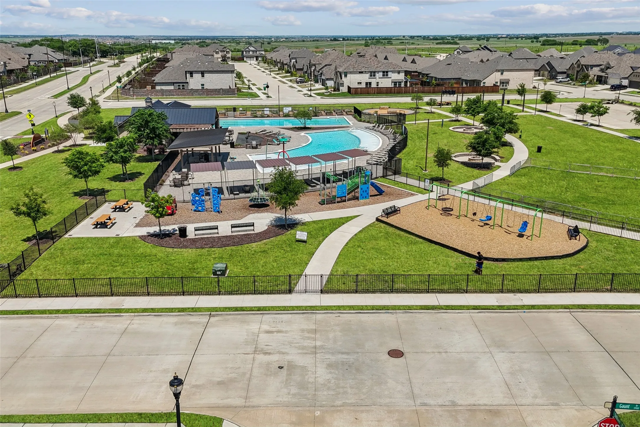 Single Family Residence For Sale in Denton County , 5933 Rostherne Drive, Celina, Texas 76227, 4 Bedroom, 3 Bathroom, 2 Garage spaces, 2,216 Sqft, built in 2023, Price $382,000, mls#21323926, Real Estate Agent in Celina, Homes For Sale in Denton county, Homes For Sale in Celina, Realtor in Celina Texas, Real Estate Brokerage Independent Realty Texas, Luminita Cordes Realtor