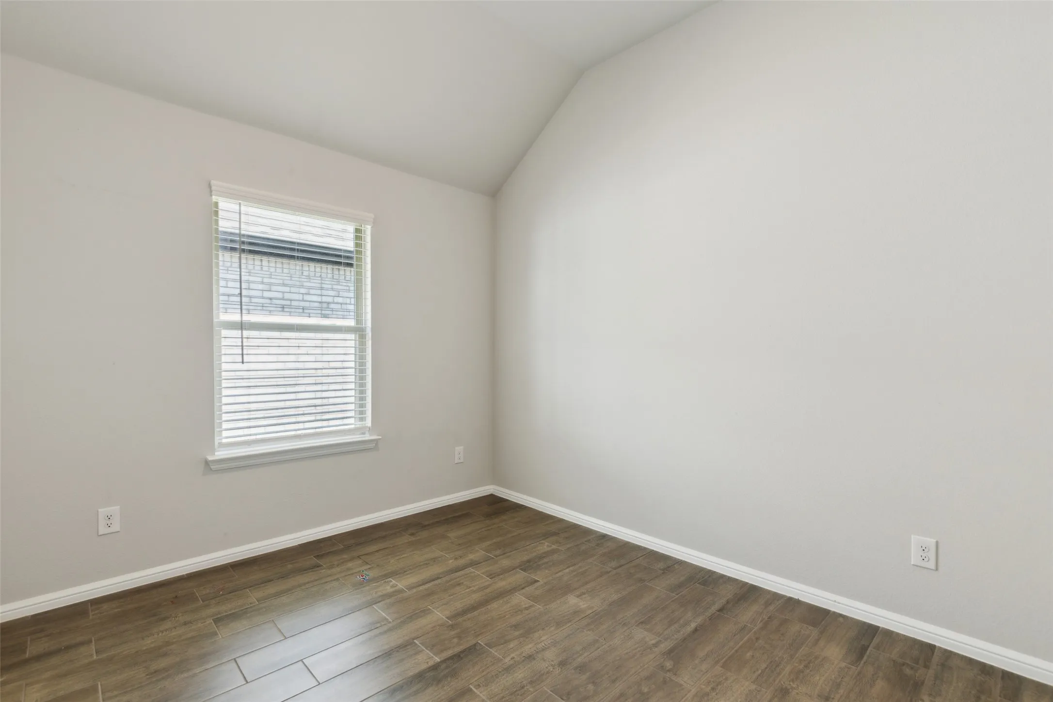 Single Family Residence For Sale in Denton County , 5933 Rostherne Drive, Celina, Texas 76227, 4 Bedroom, 3 Bathroom, 2 Garage spaces, 2,216 Sqft, built in 2023, Price $382,000, mls#21323926, Real Estate Agent in Celina, Homes For Sale in Denton county, Homes For Sale in Celina, Realtor in Celina Texas, Real Estate Brokerage Independent Realty Texas, Luminita Cordes Realtor