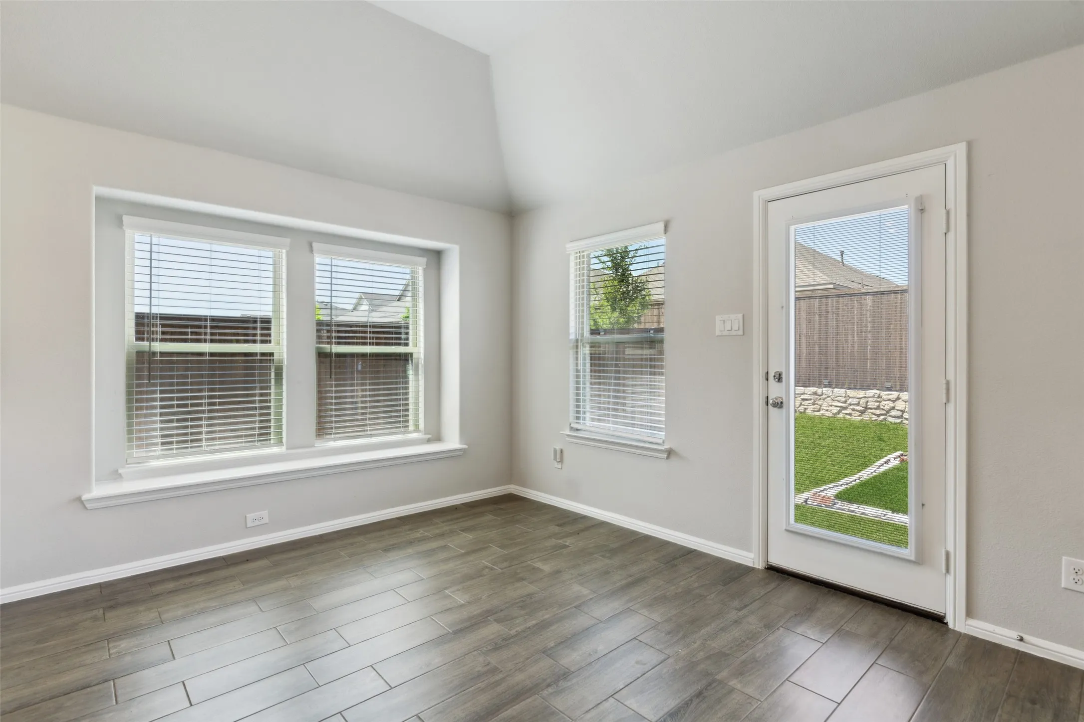 Single Family Residence For Sale in Denton County , 5933 Rostherne Drive, Celina, Texas 76227, 4 Bedroom, 3 Bathroom, 2 Garage spaces, 2,216 Sqft, built in 2023, Price $382,000, mls#21323926, Real Estate Agent in Celina, Homes For Sale in Denton county, Homes For Sale in Celina, Realtor in Celina Texas, Real Estate Brokerage Independent Realty Texas, Luminita Cordes Realtor