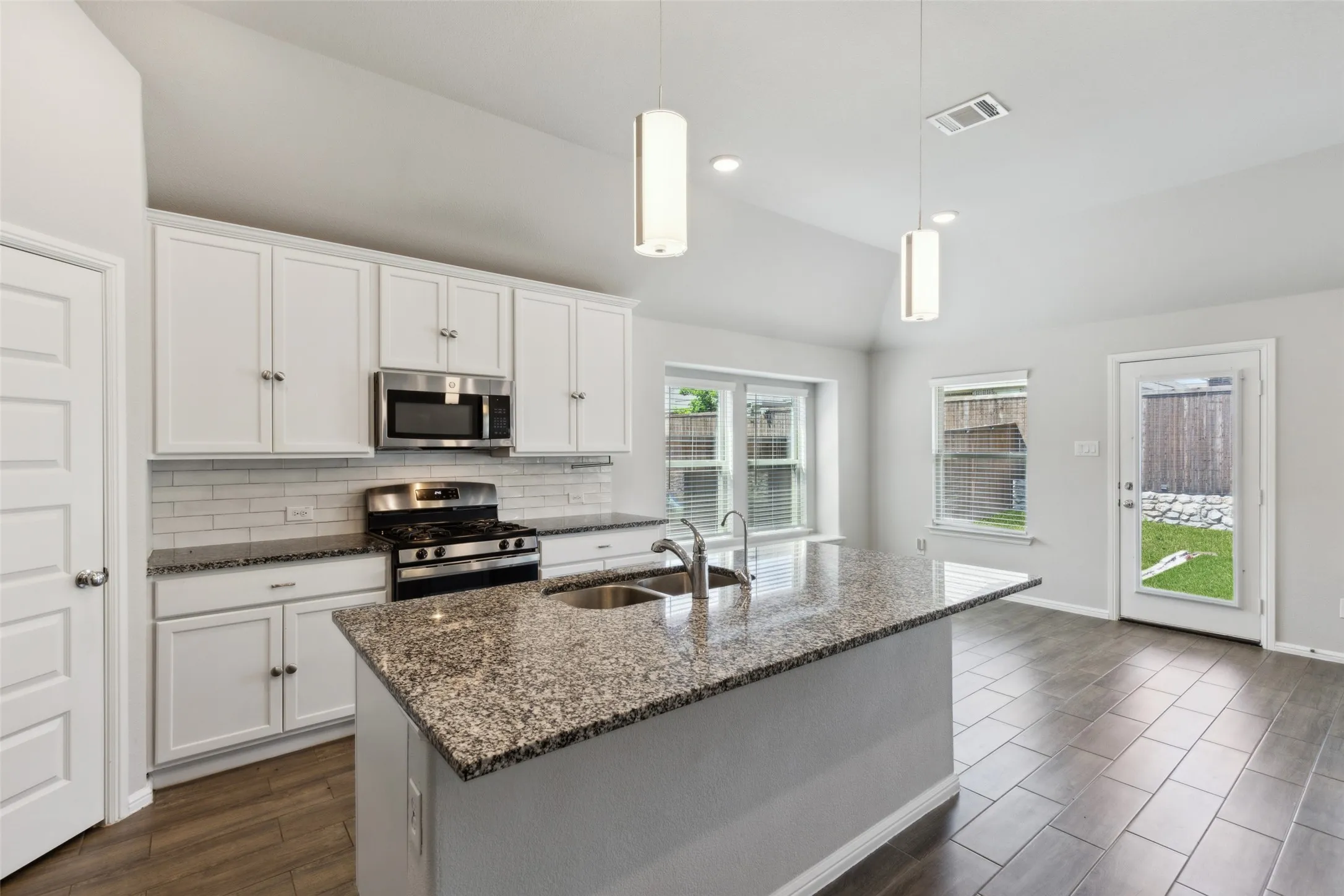 Single Family Residence For Sale in Denton County , 5933 Rostherne Drive, Celina, Texas 76227, 4 Bedroom, 3 Bathroom, 2 Garage spaces, 2,216 Sqft, built in 2023, Price $382,000, mls#21323926, Real Estate Agent in Celina, Homes For Sale in Denton county, Homes For Sale in Celina, Realtor in Celina Texas, Real Estate Brokerage Independent Realty Texas, Luminita Cordes Realtor
