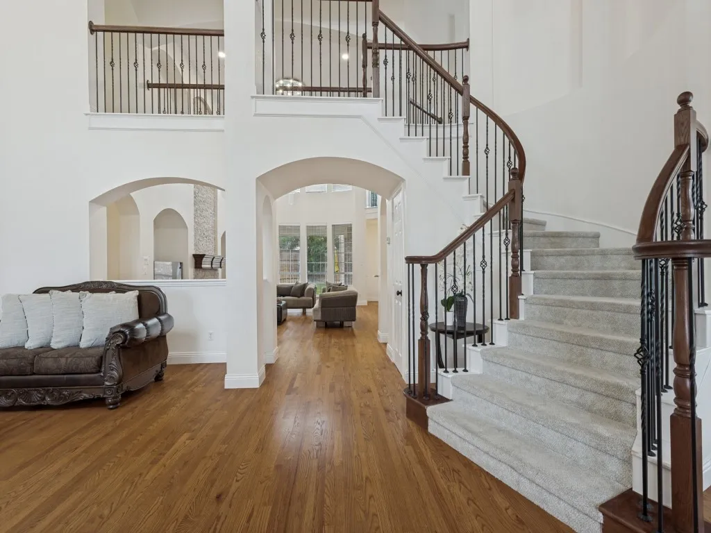Single Family Residence For Rent in Collin County , 729 Driftwood Drive, Murphy, Texas 75094, 5 Bedroom, 4 Bathroom, 2 Garage spaces, 4,499 Sqft, built in 2004, mls#21325233, Real Estate Agent in Murphy, Homes For Rent in Collin county, Homes For Rent in Murphy, Realtor in Murphy Texas, Real Estate Brokerage Independent Realty Texas, Luminita Cordes Realtor