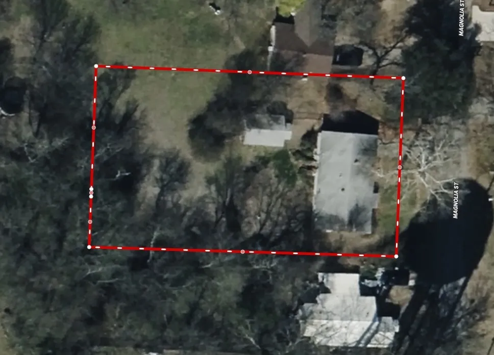 Single Family Residence For Sale in Grayson County , 610 S Magnolia Avenue, Pottsboro, Texas 75076, 3 Bedroom, 2 Bathroom, Garage spaces, 1,160 Sqft, built in 1964, Price $65,000, mls#21318604, Real Estate Agent in Pottsboro, Homes For Sale in Grayson county, Homes For Sale in Pottsboro, Realtor in Pottsboro Texas, Real Estate Brokerage Independent Realty Texas, Luminita Cordes Realtor