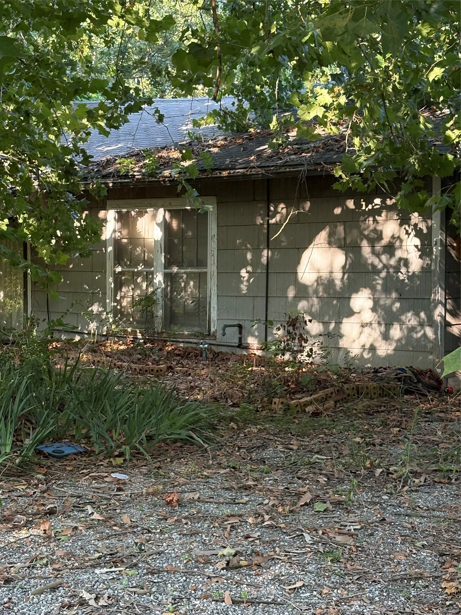 Single Family Residence For Sale in Grayson County , 610 S Magnolia Avenue, Pottsboro, Texas 75076, 3 Bedroom, 2 Bathroom, Garage spaces, 1,160 Sqft, built in 1964, Price $65,000, mls#21318604, Real Estate Agent in Pottsboro, Homes For Sale in Grayson county, Homes For Sale in Pottsboro, Realtor in Pottsboro Texas, Real Estate Brokerage Independent Realty Texas, Luminita Cordes Realtor