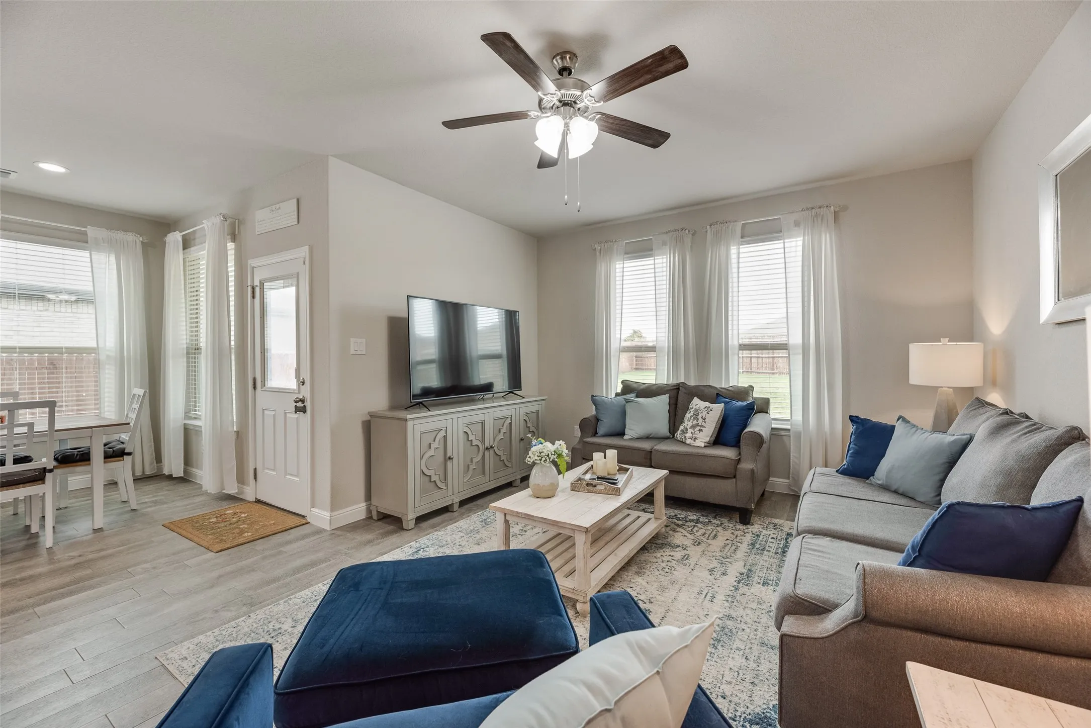 Single Family Residence For Sale in Tarrant County , 517 Frenchpark Drive, Fort Worth, Texas 76052, 4 Bedroom, 2 Bathroom, 2 Garage spaces, 1,672 Sqft, built in 2020, mls#21325262, Real Estate Agent in Fort Worth, Homes For Sale in Tarrant county, Homes For Sale in Fort Worth, Realtor in Fort Worth Texas, Real Estate Brokerage Independent Realty Texas, Luminita Cordes Realtor