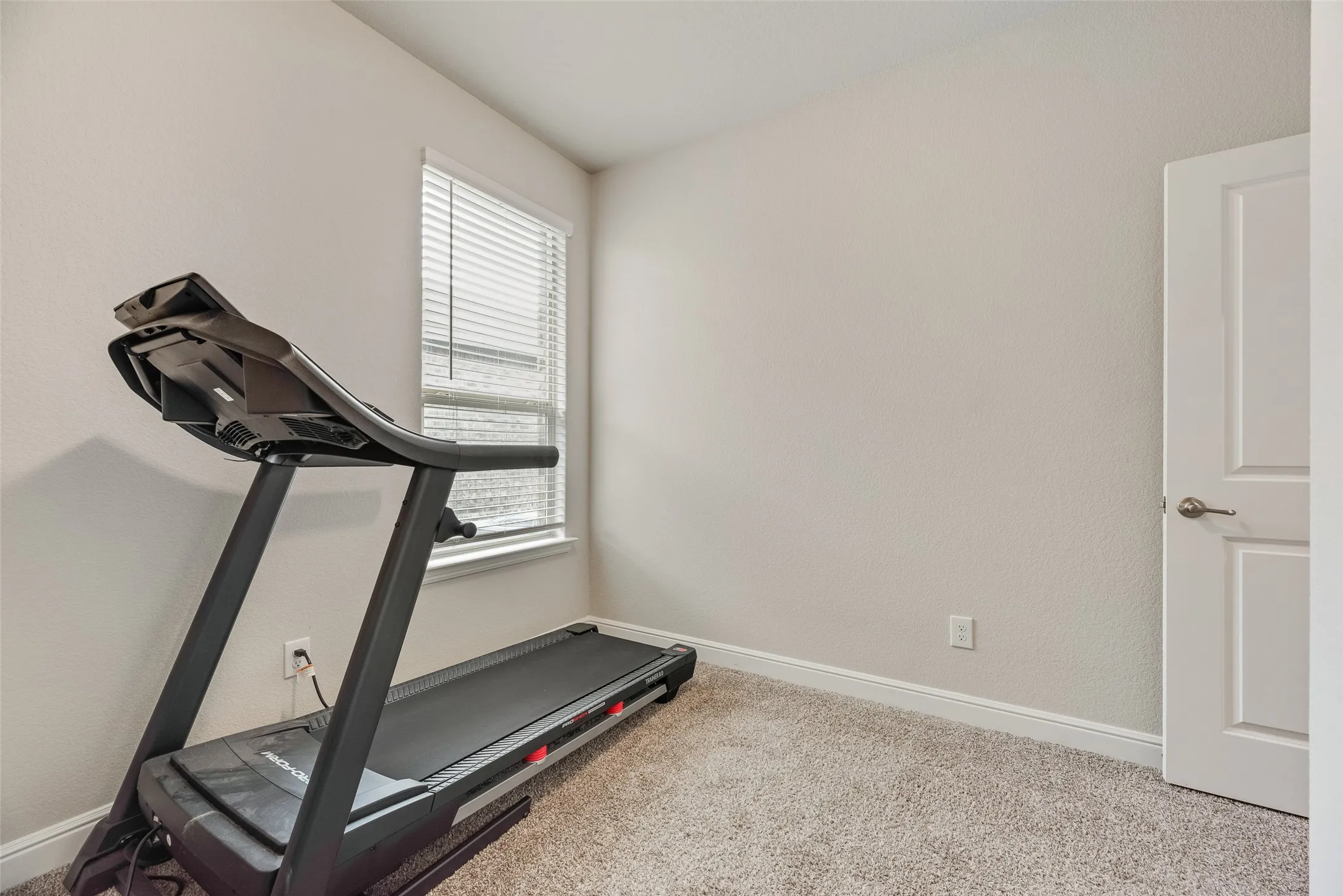 Single Family Residence For Sale in Tarrant County , 517 Frenchpark Drive, Fort Worth, Texas 76052, 4 Bedroom, 2 Bathroom, 2 Garage spaces, 1,672 Sqft, built in 2020, mls#21325262, Real Estate Agent in Fort Worth, Homes For Sale in Tarrant county, Homes For Sale in Fort Worth, Realtor in Fort Worth Texas, Real Estate Brokerage Independent Realty Texas, Luminita Cordes Realtor