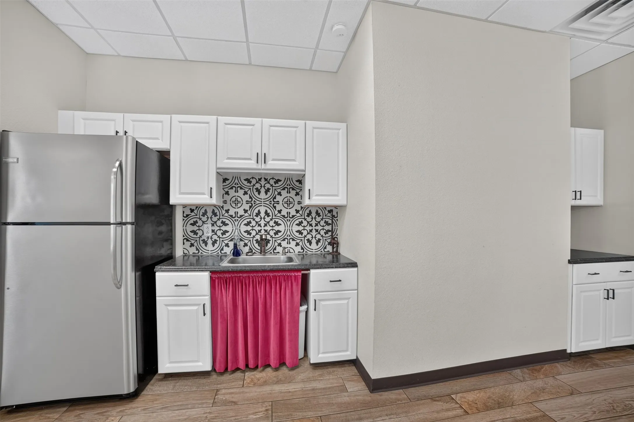 Office For Rent in Collin County , 3600 Eldorado Parkway A200 & A300, Mc Kinney, Texas 75070, 0, 0, Garage spaces, 0 Sqft, built in 2015, Price $23, mls#21325183, Real Estate Agent in Mc Kinney, Homes For Rent in Collin county, Homes For Rent in Mc Kinney, Realtor in Mc Kinney Texas, Real Estate Brokerage Independent Realty Texas, Luminita Cordes Realtor