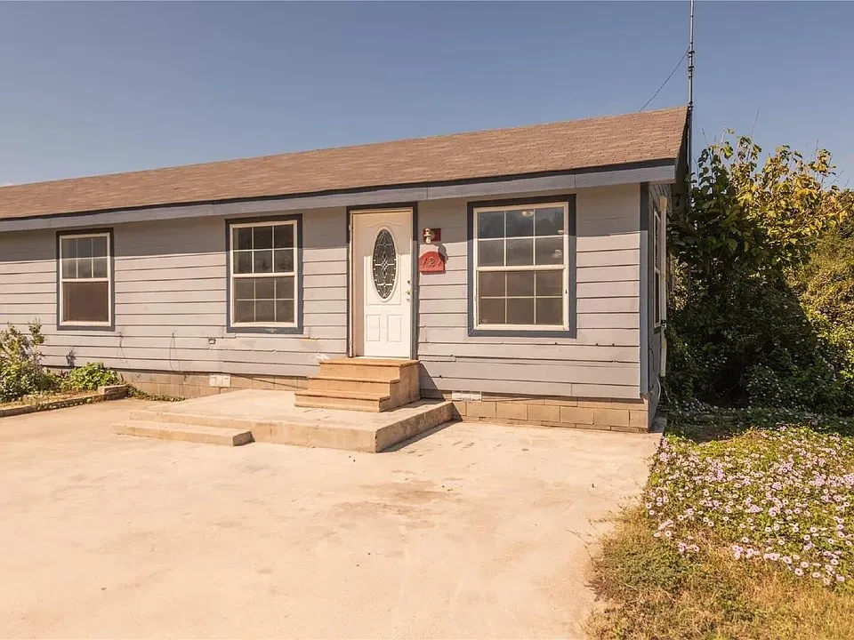 Duplex For Sale in Parker County , 121 Windy Creek, Springtown, Texas 76082, 0, 0, Garage spaces, 0 Sqft, built in 2003, Price $325,000, mls#21325382, Real Estate Agent in Springtown, Homes For Sale in Parker county, Homes For Sale in Springtown, Realtor in Springtown Texas, Real Estate Brokerage Independent Realty Texas, Luminita Cordes Realtor