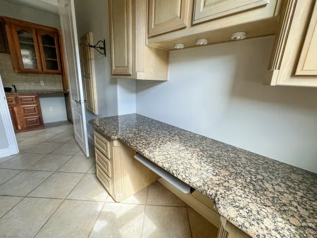 Single Family Residence For Sale in Hood County , 201 Casas Del Sur Street, Granbury, Texas 76049, 5 Bedroom, 5 Bathroom, 2 Garage spaces, 4,626 Sqft, built in 1999, mls#21325340, Real Estate Agent in Granbury, Homes For Sale in Hood county, Homes For Sale in Granbury, Realtor in Granbury Texas, Real Estate Brokerage Independent Realty Texas, Luminita Cordes Realtor