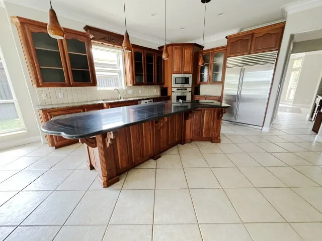 Single Family Residence For Sale in Hood County , 201 Casas Del Sur Street, Granbury, Texas 76049, 5 Bedroom, 5 Bathroom, 2 Garage spaces, 4,626 Sqft, built in 1999, mls#21325340, Real Estate Agent in Granbury, Homes For Sale in Hood county, Homes For Sale in Granbury, Realtor in Granbury Texas, Real Estate Brokerage Independent Realty Texas, Luminita Cordes Realtor