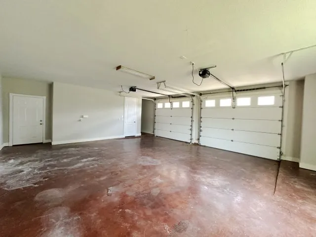 Single Family Residence For Sale in Hood County , 201 Casas Del Sur Street, Granbury, Texas 76049, 5 Bedroom, 5 Bathroom, 2 Garage spaces, 4,626 Sqft, built in 1999, mls#21325340, Real Estate Agent in Granbury, Homes For Sale in Hood county, Homes For Sale in Granbury, Realtor in Granbury Texas, Real Estate Brokerage Independent Realty Texas, Luminita Cordes Realtor