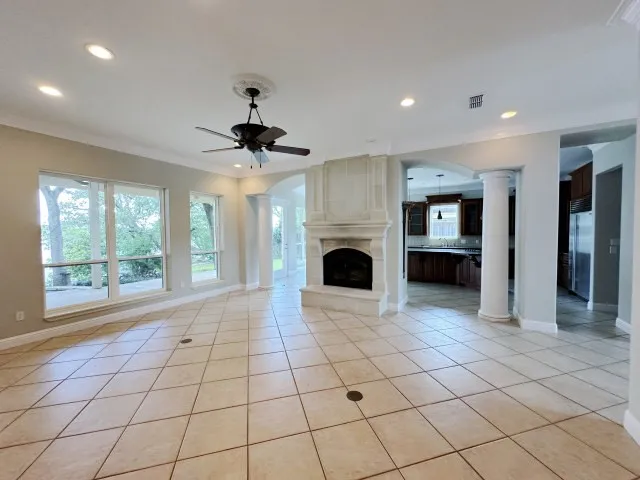 Single Family Residence For Sale in Hood County , 201 Casas Del Sur Street, Granbury, Texas 76049, 5 Bedroom, 5 Bathroom, 2 Garage spaces, 4,626 Sqft, built in 1999, mls#21325340, Real Estate Agent in Granbury, Homes For Sale in Hood county, Homes For Sale in Granbury, Realtor in Granbury Texas, Real Estate Brokerage Independent Realty Texas, Luminita Cordes Realtor