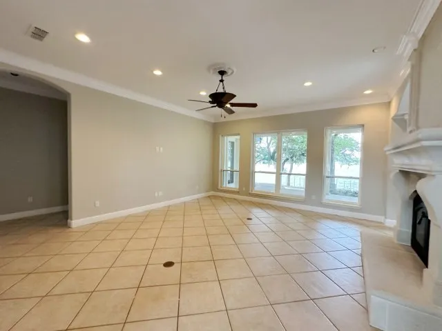 Single Family Residence For Sale in Hood County , 201 Casas Del Sur Street, Granbury, Texas 76049, 5 Bedroom, 5 Bathroom, 2 Garage spaces, 4,626 Sqft, built in 1999, mls#21325340, Real Estate Agent in Granbury, Homes For Sale in Hood county, Homes For Sale in Granbury, Realtor in Granbury Texas, Real Estate Brokerage Independent Realty Texas, Luminita Cordes Realtor