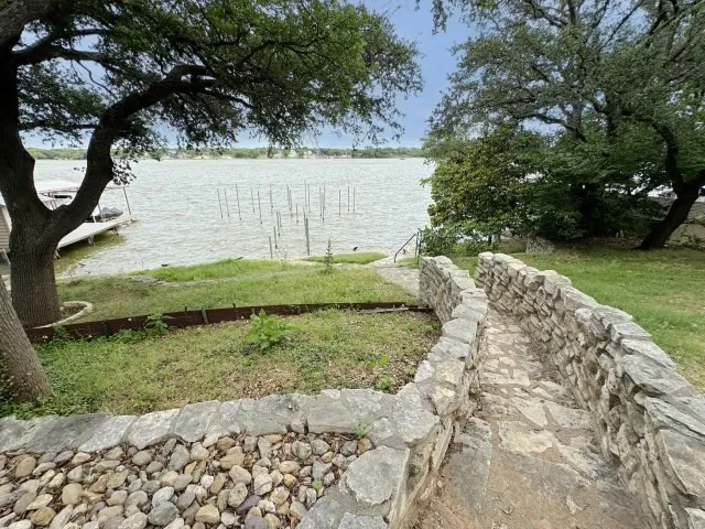 Single Family Residence For Sale in Hood County , 201 Casas Del Sur Street, Granbury, Texas 76049, 5 Bedroom, 5 Bathroom, 2 Garage spaces, 4,626 Sqft, built in 1999, mls#21325340, Real Estate Agent in Granbury, Homes For Sale in Hood county, Homes For Sale in Granbury, Realtor in Granbury Texas, Real Estate Brokerage Independent Realty Texas, Luminita Cordes Realtor