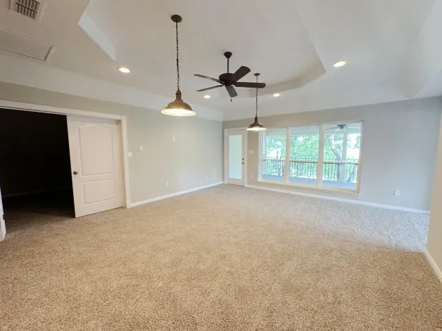 Single Family Residence For Sale in Hood County , 201 Casas Del Sur Street, Granbury, Texas 76049, 5 Bedroom, 5 Bathroom, 2 Garage spaces, 4,626 Sqft, built in 1999, mls#21325340, Real Estate Agent in Granbury, Homes For Sale in Hood county, Homes For Sale in Granbury, Realtor in Granbury Texas, Real Estate Brokerage Independent Realty Texas, Luminita Cordes Realtor