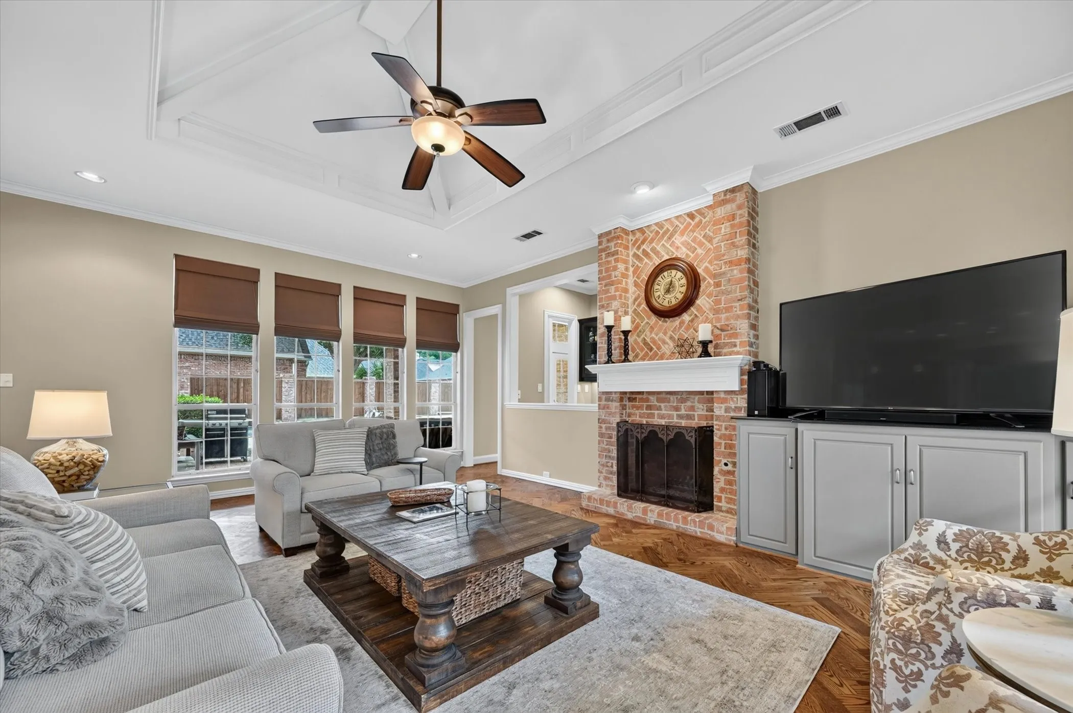 Single Family Residence For Sale in Collin County , 4827 Sandestin Drive, Dallas, Texas 75287, 5 Bedroom, 5 Bathroom, 3 Garage spaces, 4,265 Sqft, built in 1989, mls#21325347, Real Estate Agent in Dallas, Homes For Sale in Collin county, Homes For Sale in Dallas, Realtor in Dallas Texas, Real Estate Brokerage Independent Realty Texas, Luminita Cordes Realtor